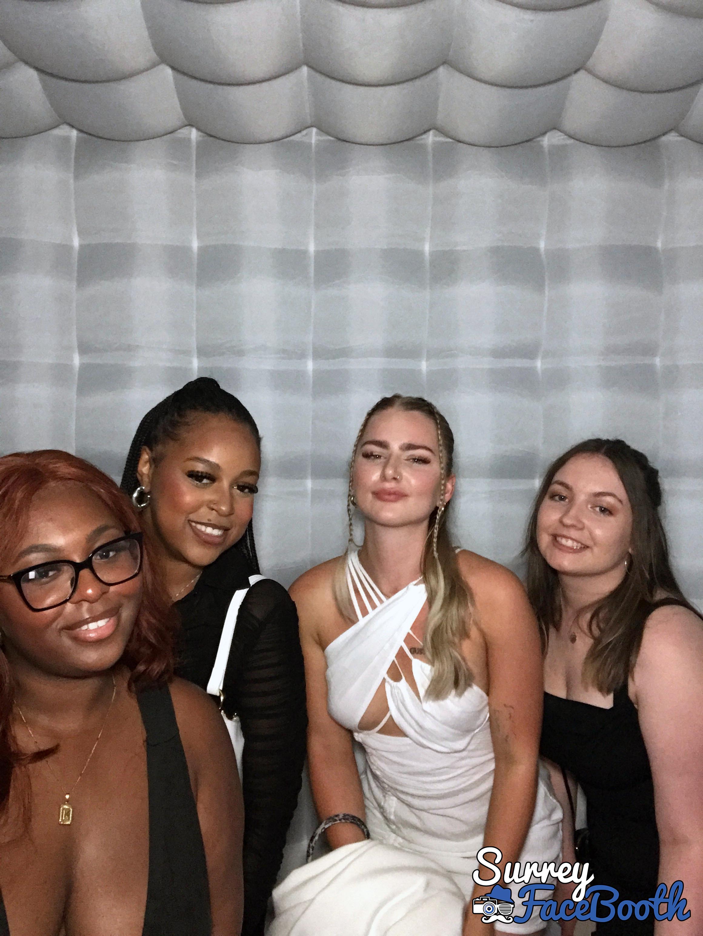 Jas' Birthday Bash | View more photos from the event at galleries.surreyfacebooth.co.uk/u/Surrey-FaceBooth/Jas-Birthday-Bash