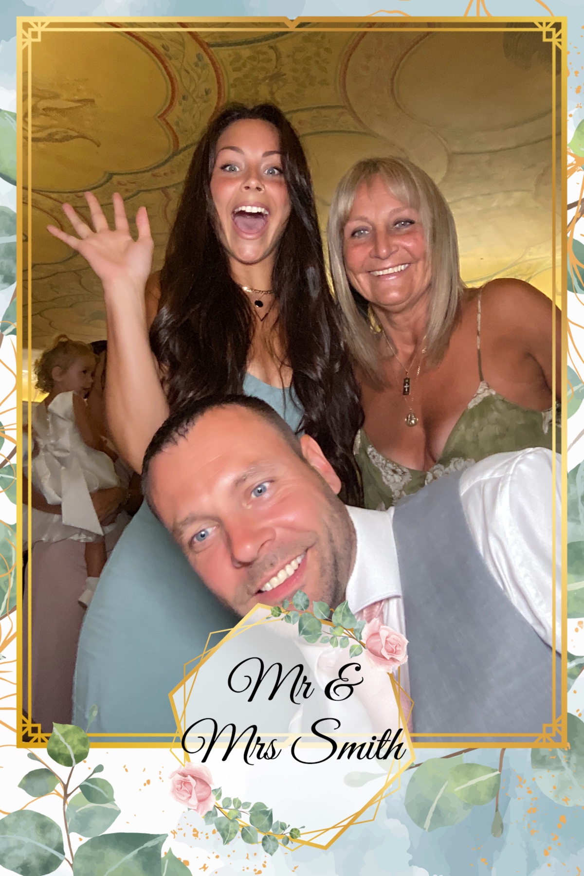 Lauren & Chris' Wedding | View more photos from the event at galleries.surreyfacebooth.co.uk/u/Surrey-FaceBooth/Lauren-Chris-Wedding