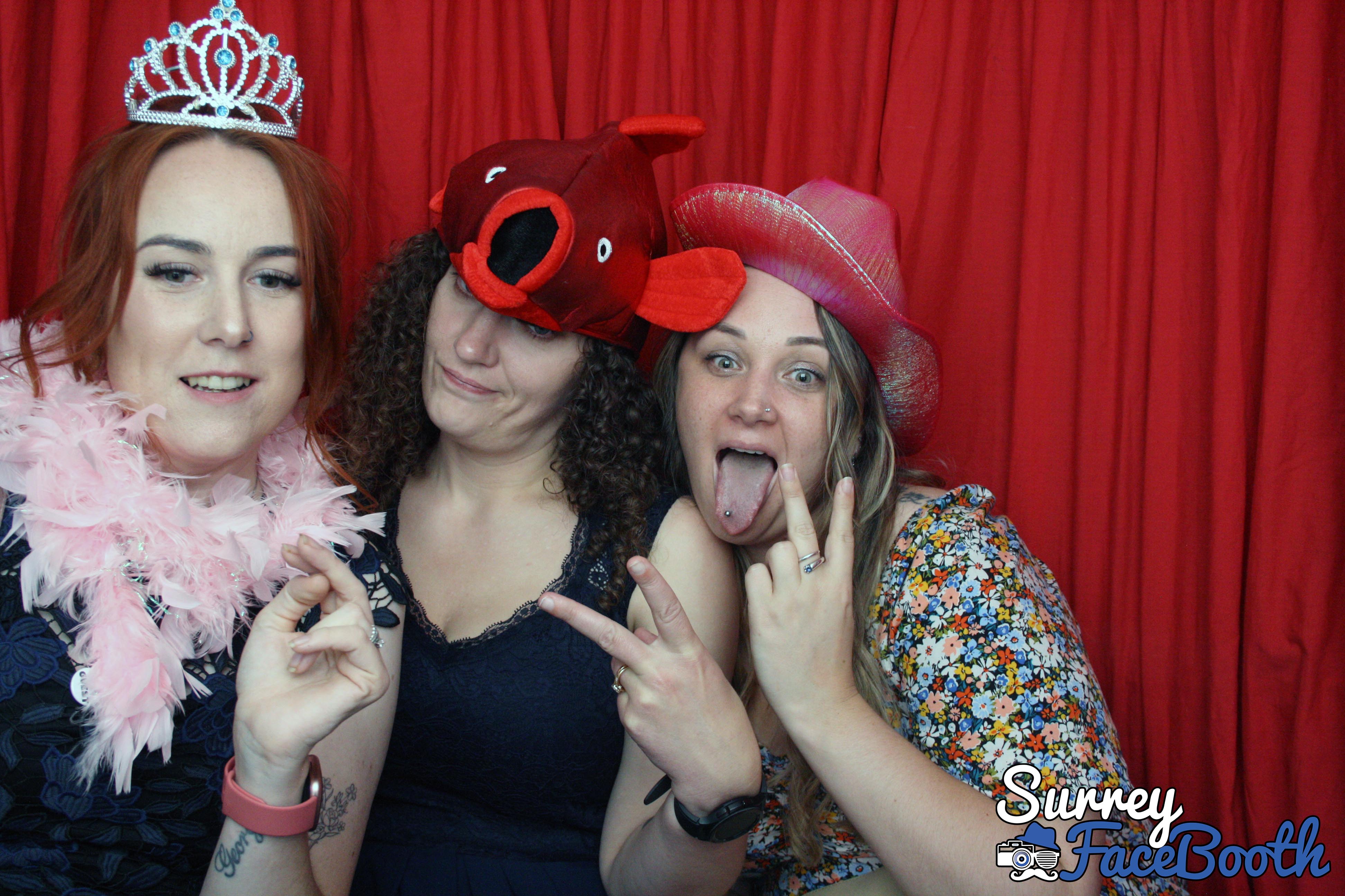  Melanie & Edward's Wedding | View more photos from the event at galleries.surreyfacebooth.co.uk/u/Surrey-FaceBooth/Melanie-Edwards-Wedding