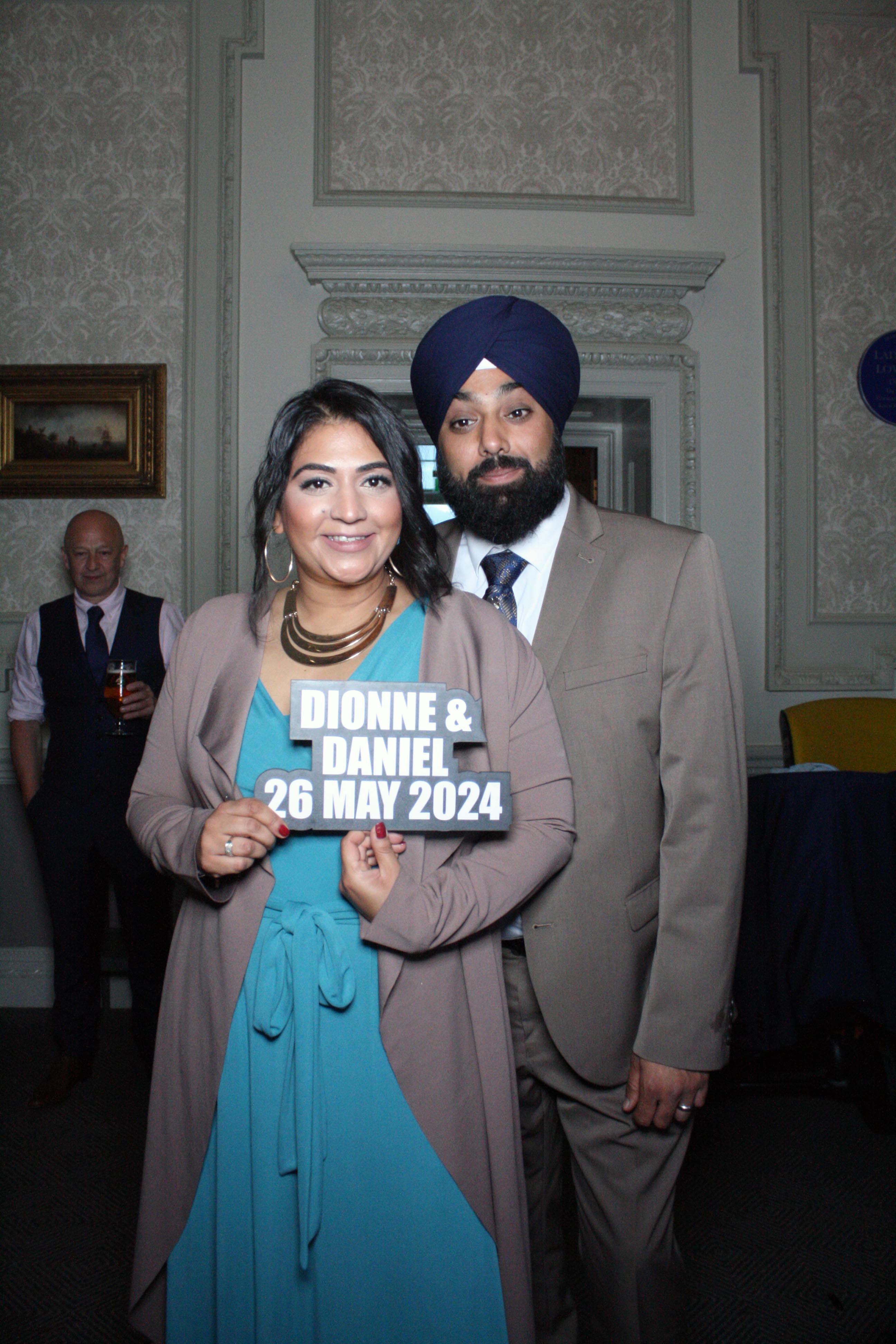  Dionne & Daniel's Wedding - Mirror/360 | View more photos from the event at galleries.surreyfacebooth.co.uk/u/Surrey-FaceBooth/Dionne-Daniels-Wedding-Mirror360
