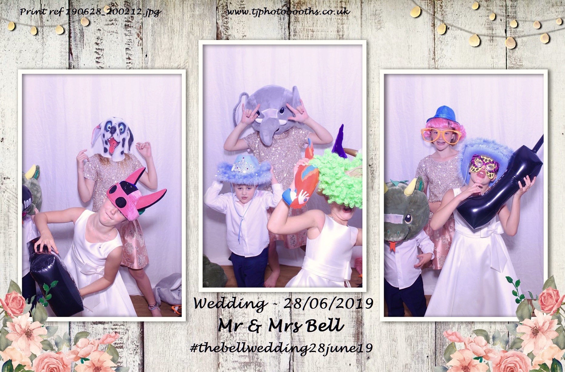 Mr & Mrs Bell | View more photos from the event at gallery.tjphotobooths.co.uk/u/TJPhotobooths/Mr-Mrs-Bell