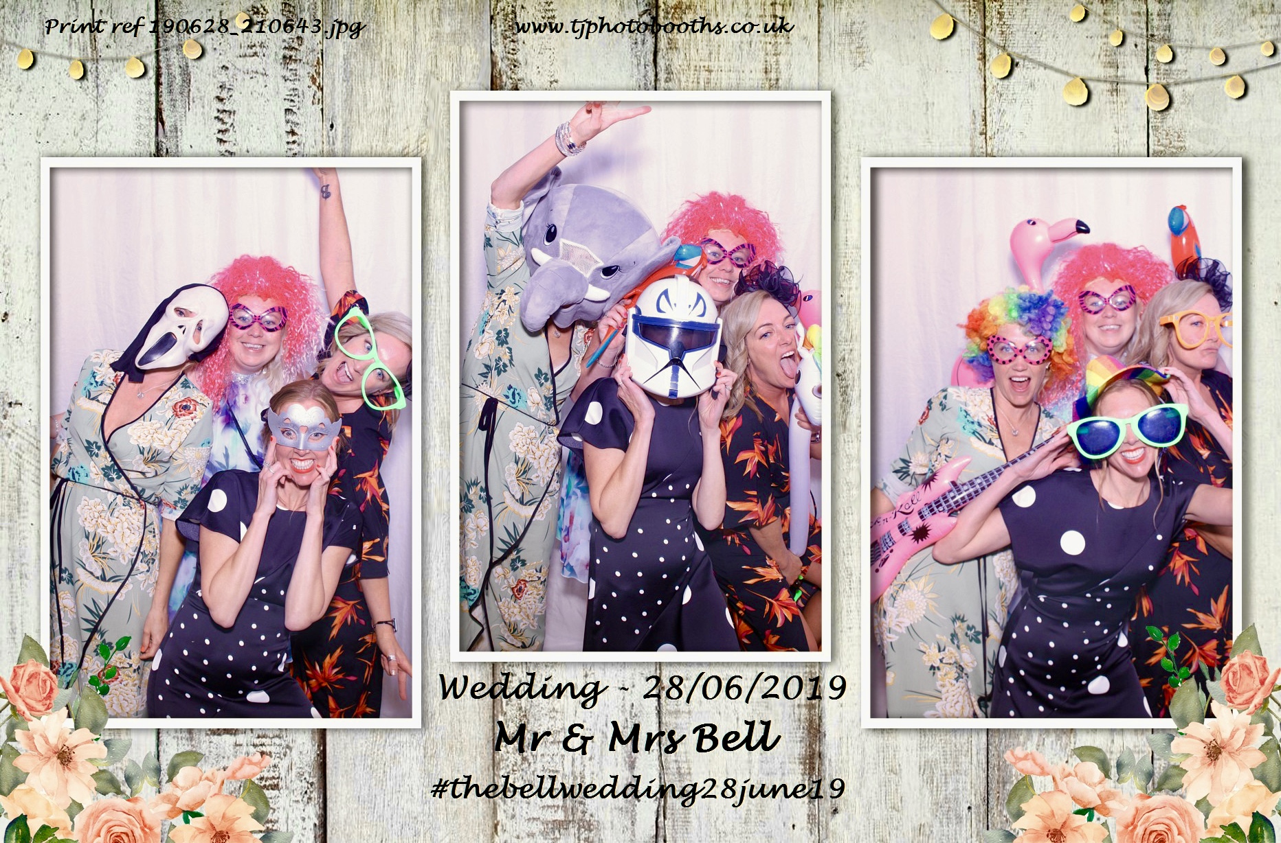 Mr & Mrs Bell | View more photos from the event at gallery.tjphotobooths.co.uk/u/TJPhotobooths/Mr-Mrs-Bell