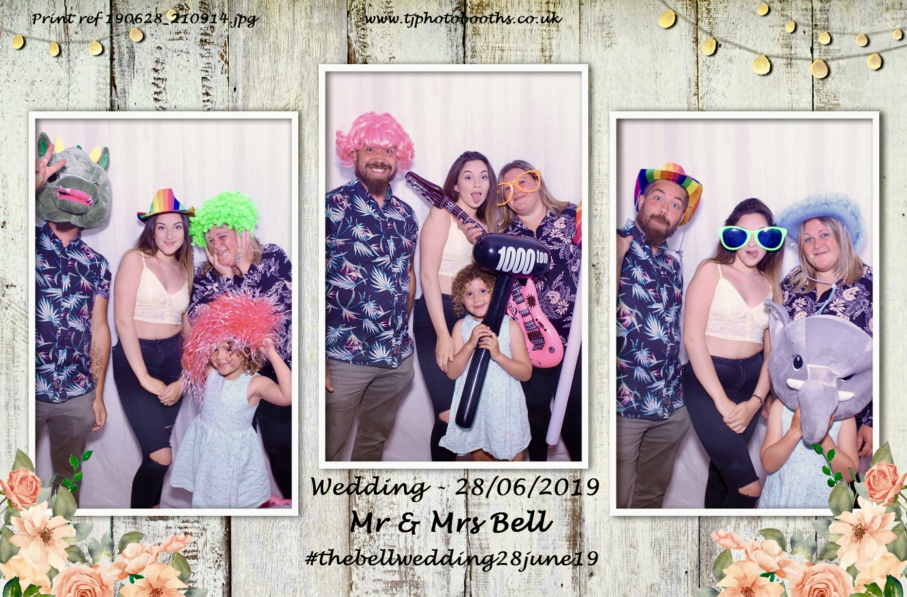 Mr & Mrs Bell | View more photos from the event at gallery.tjphotobooths.co.uk/u/TJPhotobooths/Mr-Mrs-Bell