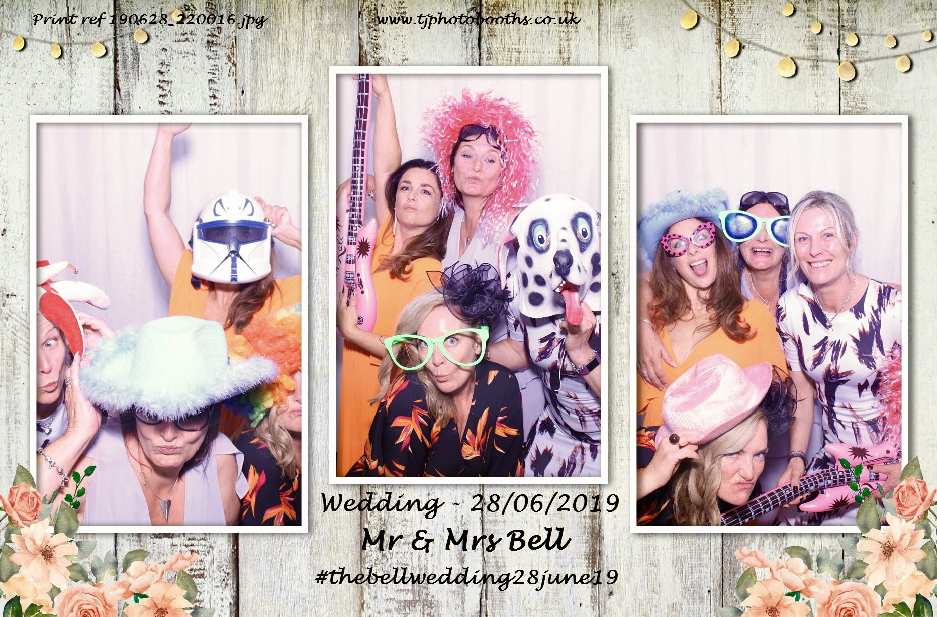 Mr & Mrs Bell | View more photos from the event at gallery.tjphotobooths.co.uk/u/TJPhotobooths/Mr-Mrs-Bell