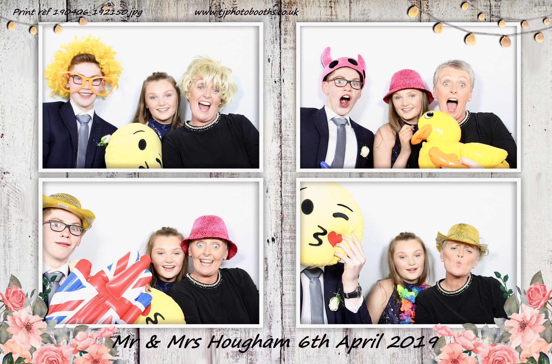 Mr & Mrs Hougham | View more photos from the event at gallery.tjphotobooths.co.uk/u/TJPhotobooths/Mr-Mrs-Hougham