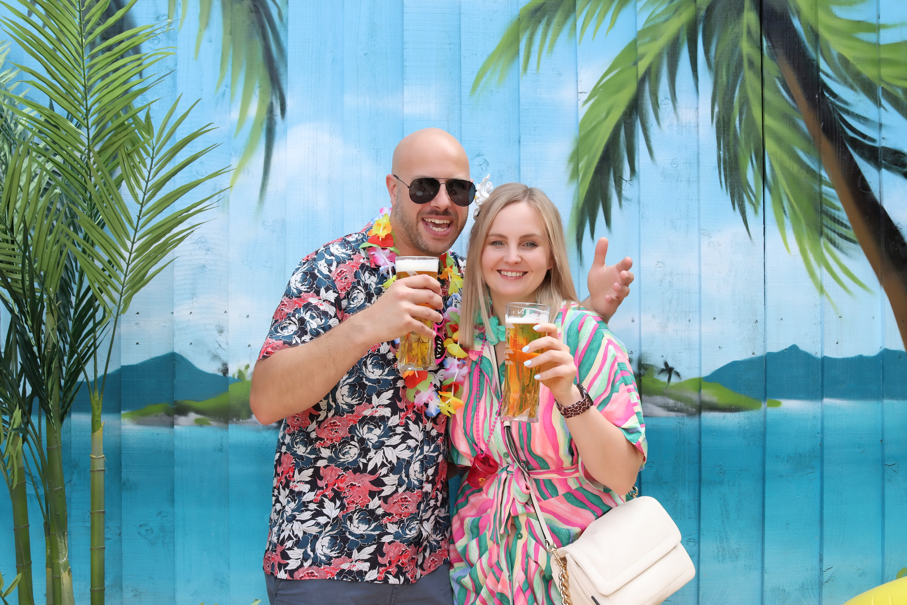 Aloha from Volare | View more photos from the event at gallery.pbooth.co.uk/u/ThePboothCompany/Aloha-from-Volare