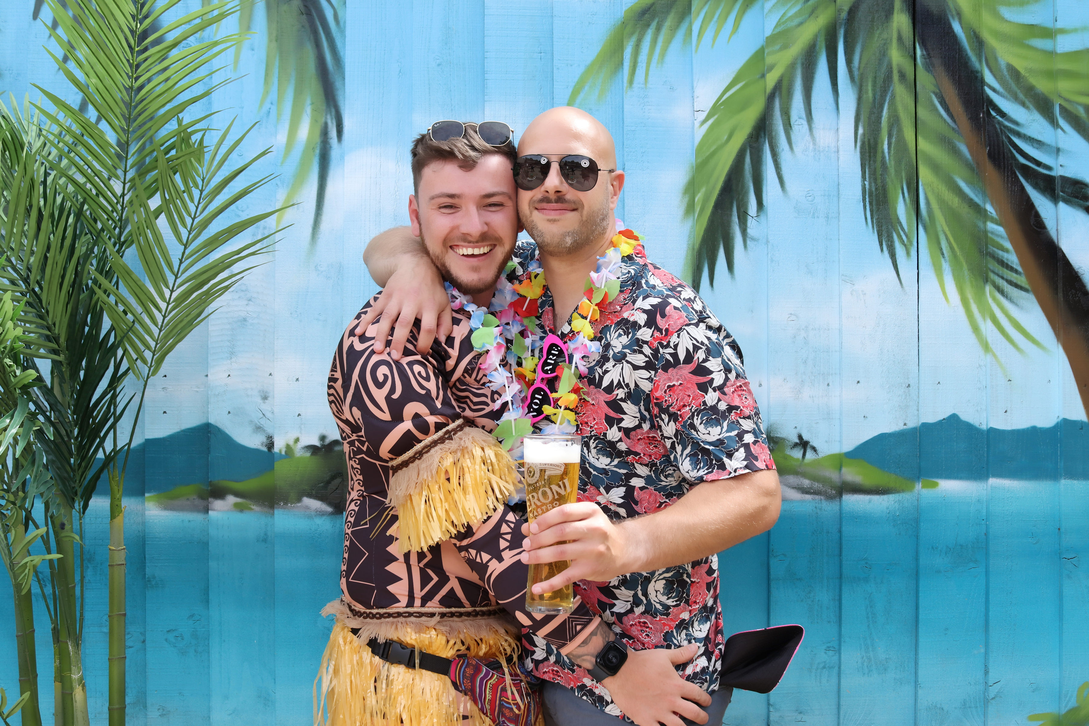 Aloha from Volare | View more photos from the event at gallery.pbooth.co.uk/u/ThePboothCompany/Aloha-from-Volare