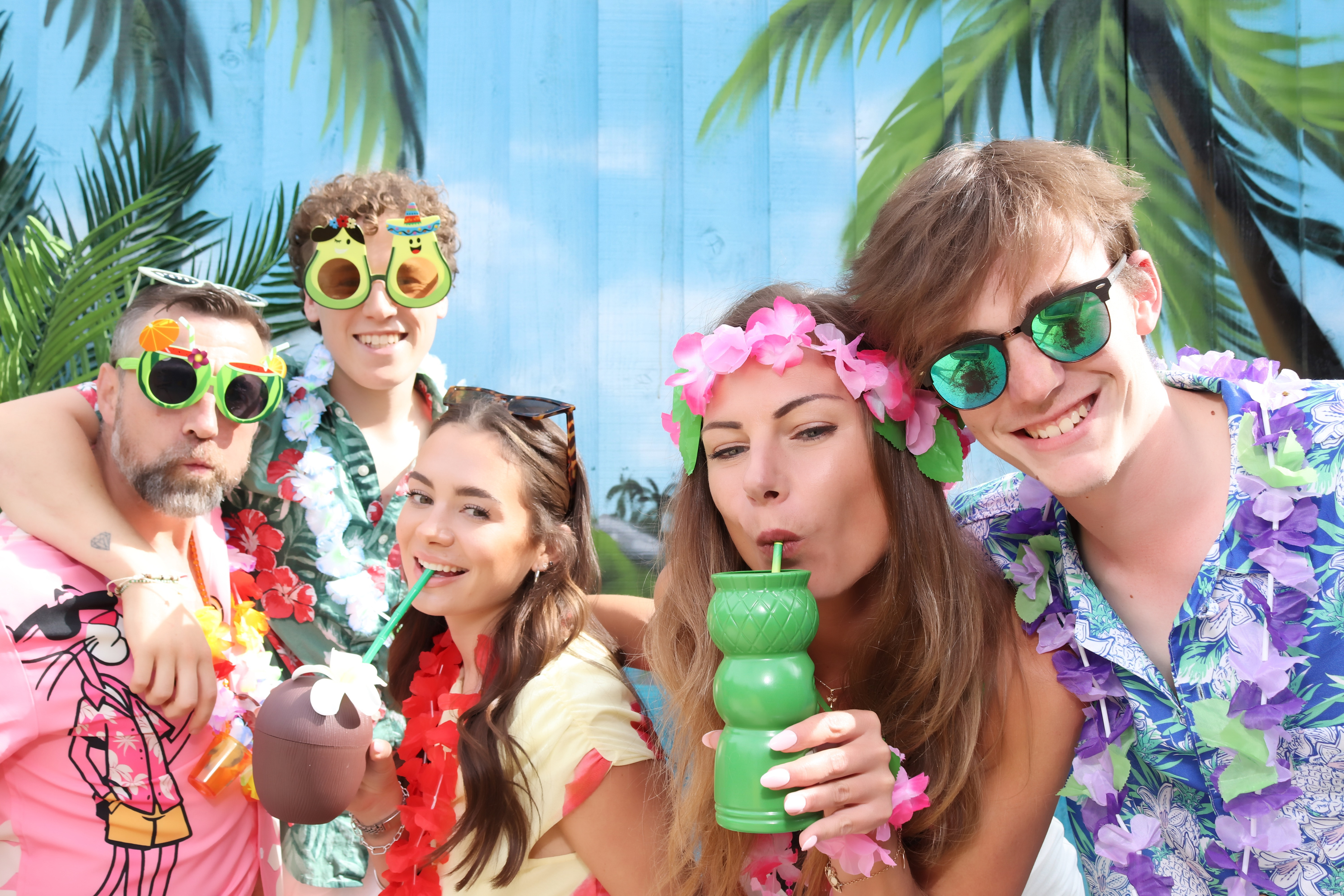 Aloha from Volare | View more photos from the event at gallery.pbooth.co.uk/u/ThePboothCompany/Aloha-from-Volare