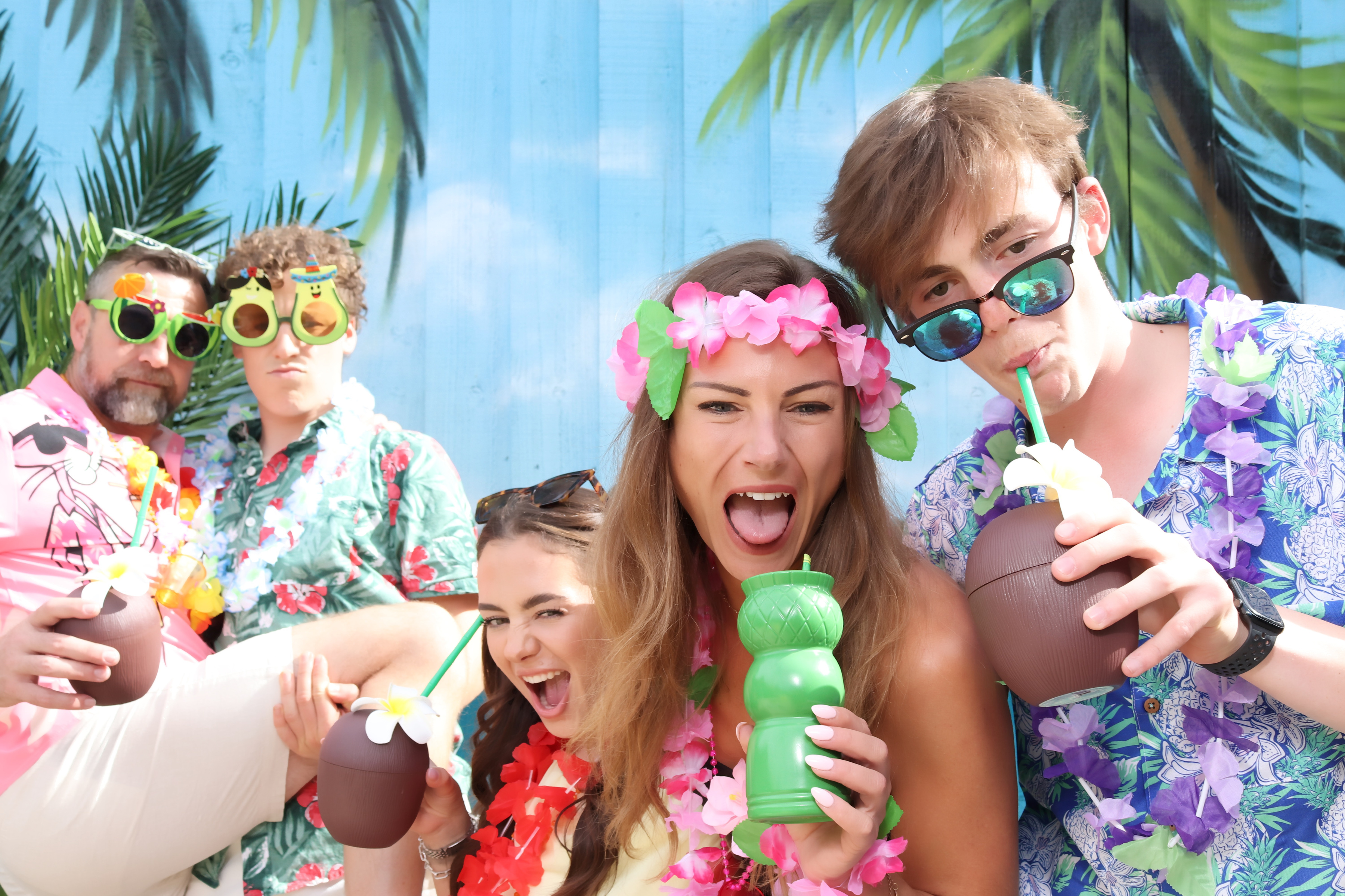 Aloha from Volare | View more photos from the event at gallery.pbooth.co.uk/u/ThePboothCompany/Aloha-from-Volare