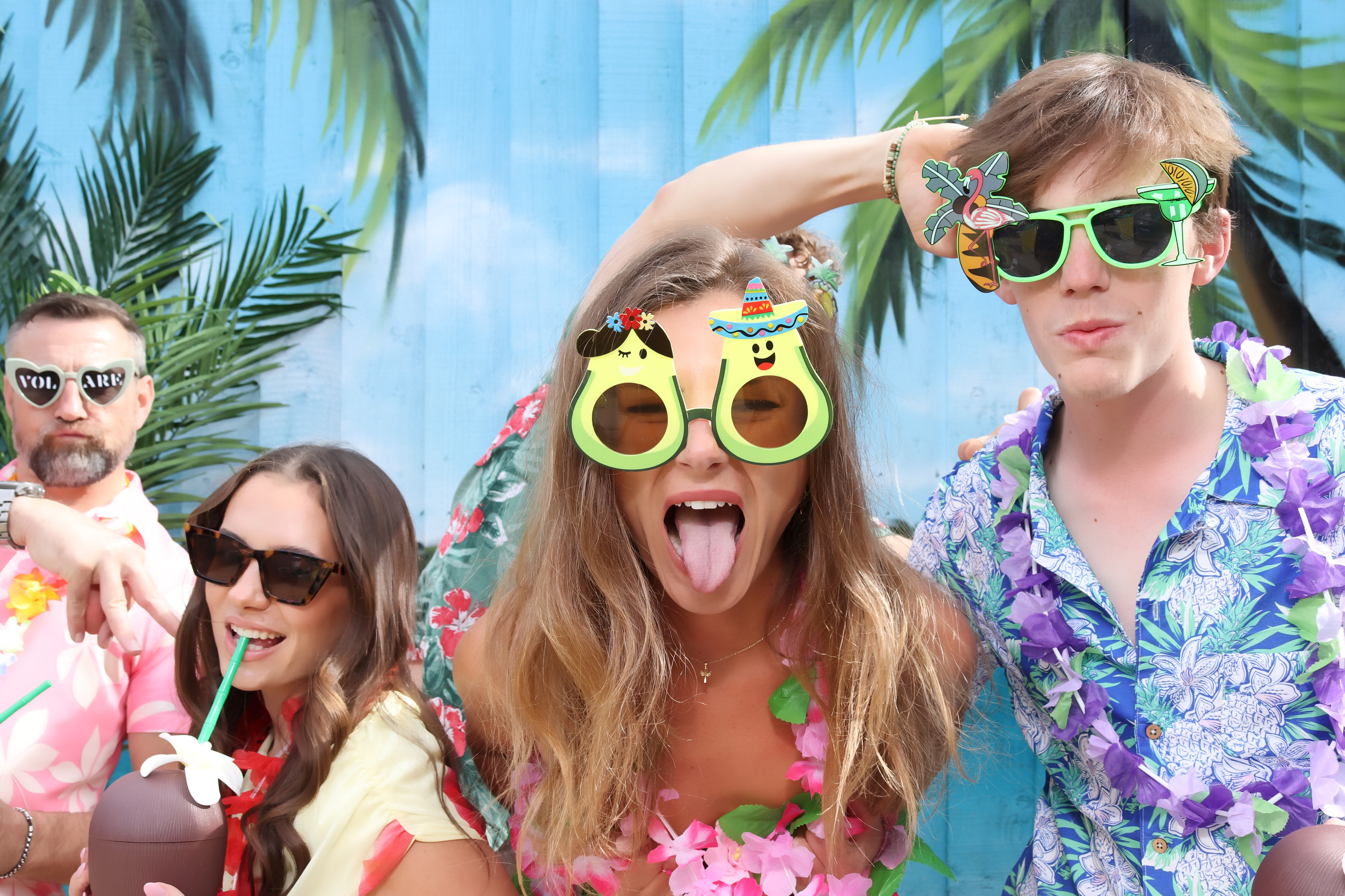 Aloha from Volare | View more photos from the event at gallery.pbooth.co.uk/u/ThePboothCompany/Aloha-from-Volare