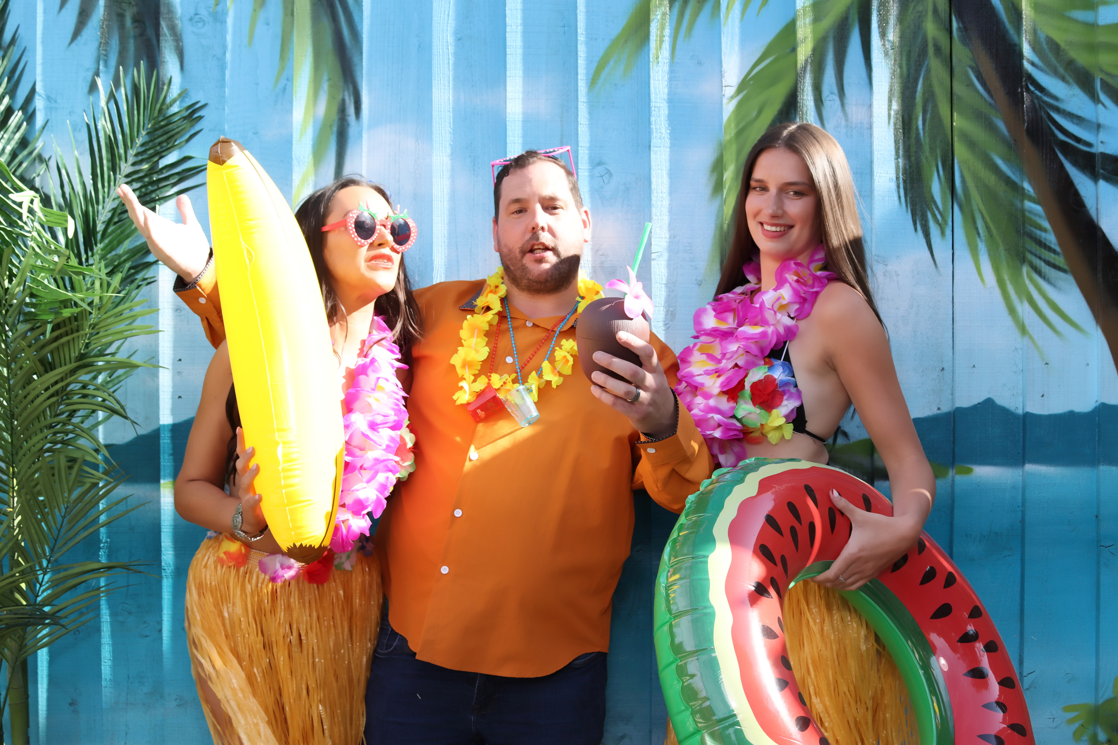 Aloha from Volare | View more photos from the event at gallery.pbooth.co.uk/u/ThePboothCompany/Aloha-from-Volare