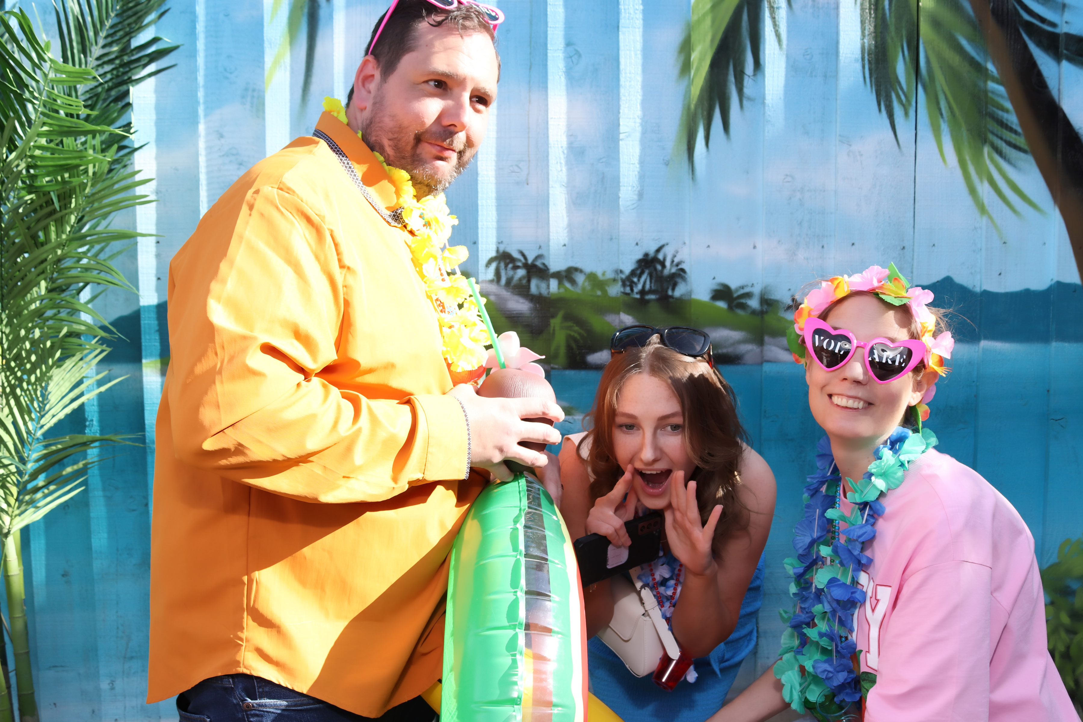 Aloha from Volare | View more photos from the event at gallery.pbooth.co.uk/u/ThePboothCompany/Aloha-from-Volare