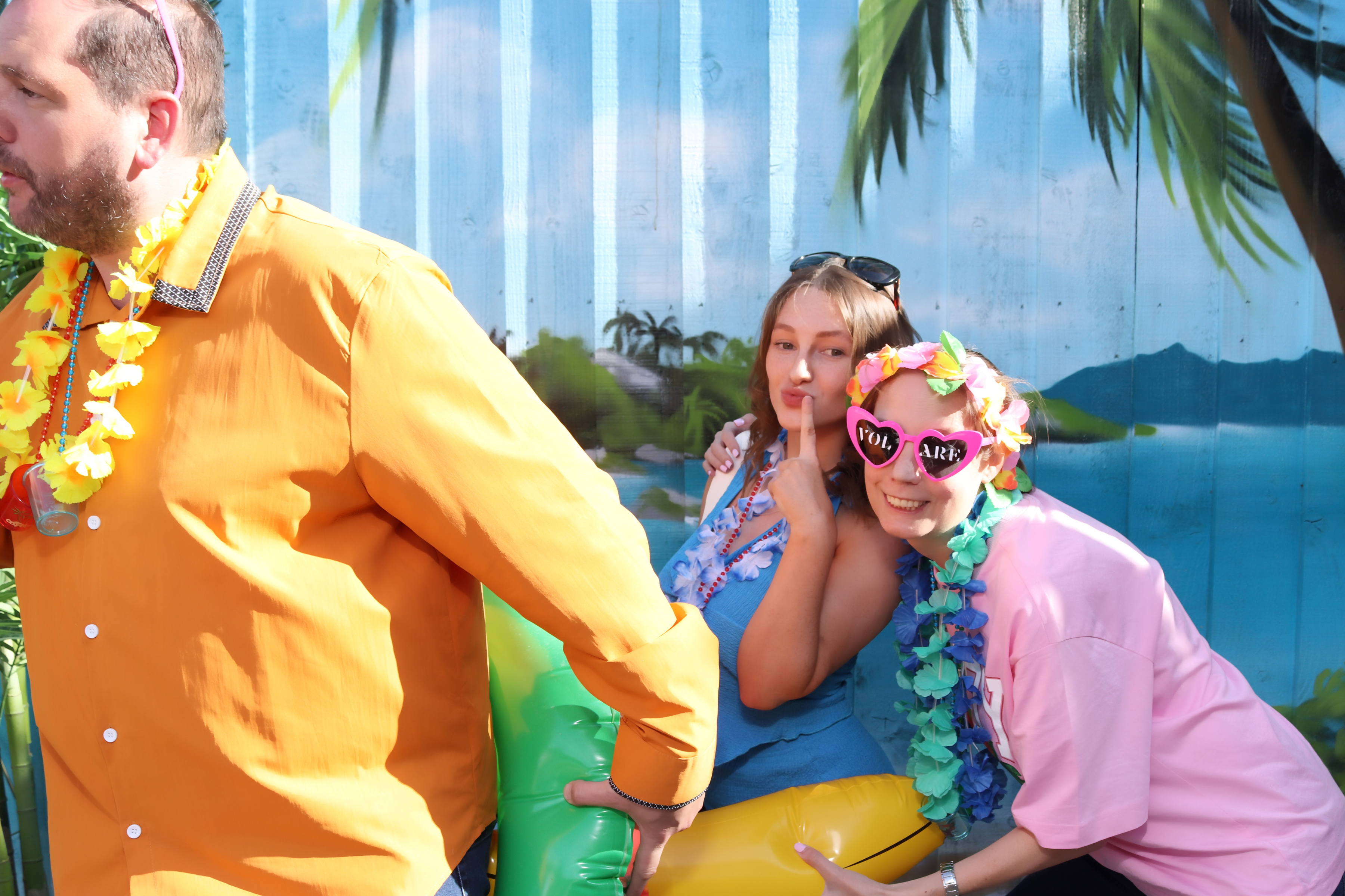 Aloha from Volare | View more photos from the event at gallery.pbooth.co.uk/u/ThePboothCompany/Aloha-from-Volare