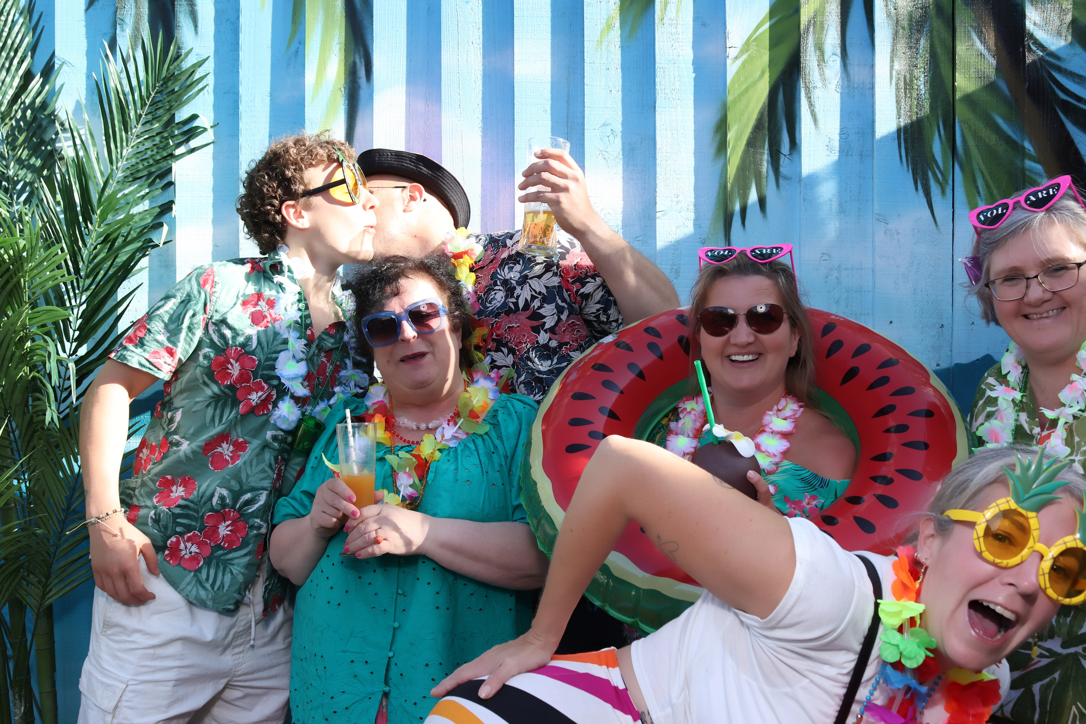 Aloha from Volare | View more photos from the event at gallery.pbooth.co.uk/u/ThePboothCompany/Aloha-from-Volare