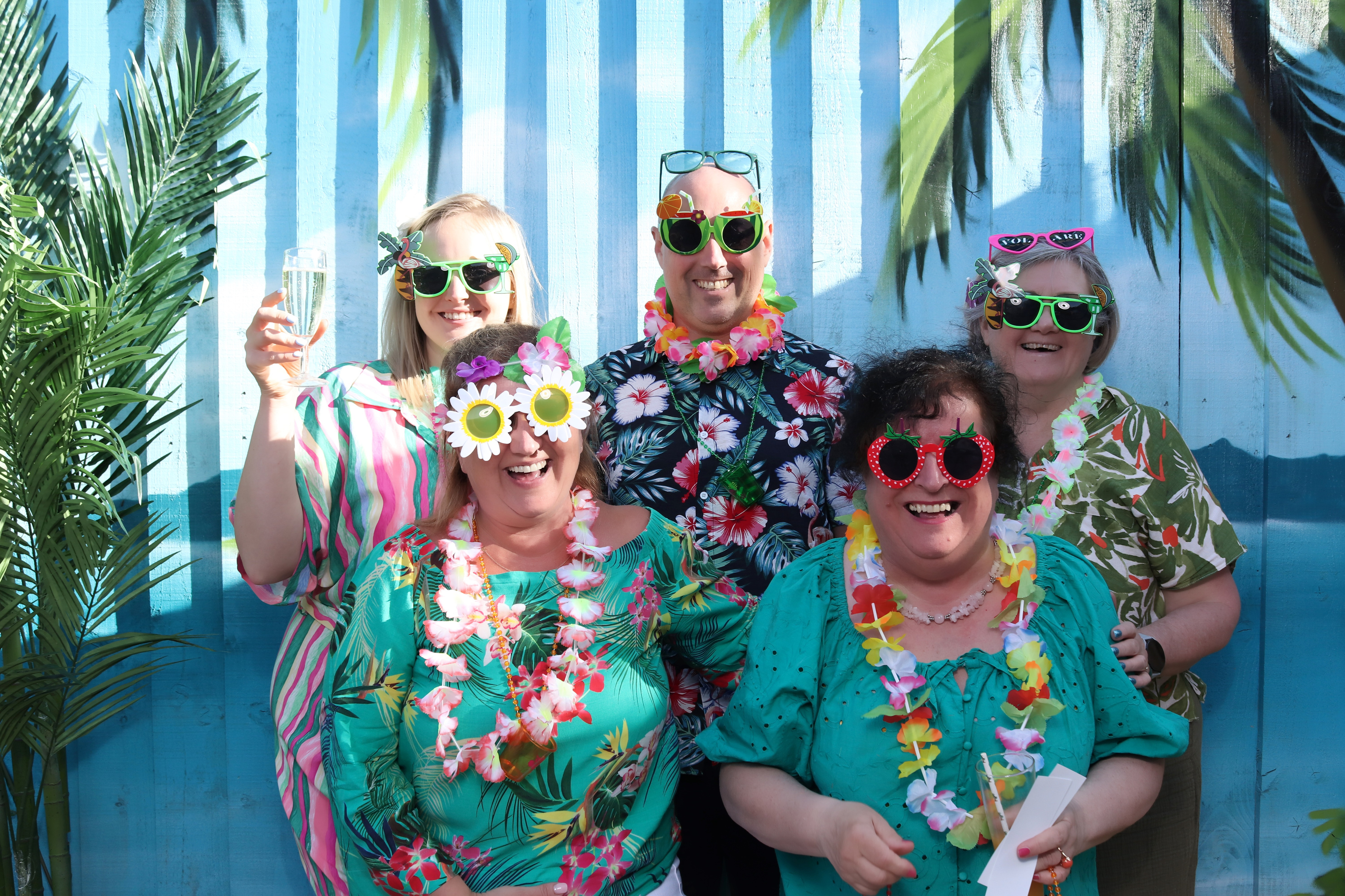 Aloha from Volare | View more photos from the event at gallery.pbooth.co.uk/u/ThePboothCompany/Aloha-from-Volare