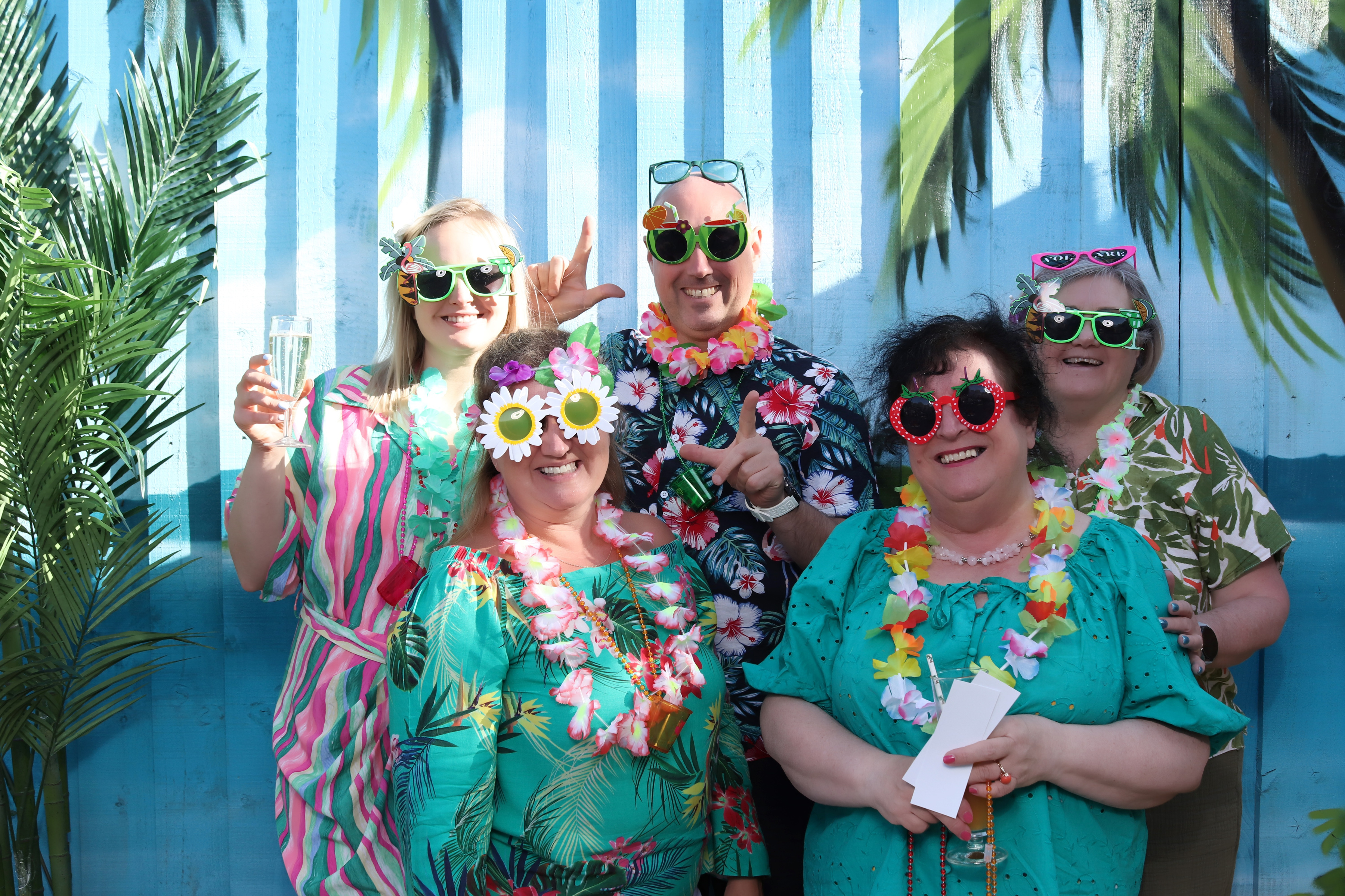 Aloha from Volare | View more photos from the event at gallery.pbooth.co.uk/u/ThePboothCompany/Aloha-from-Volare