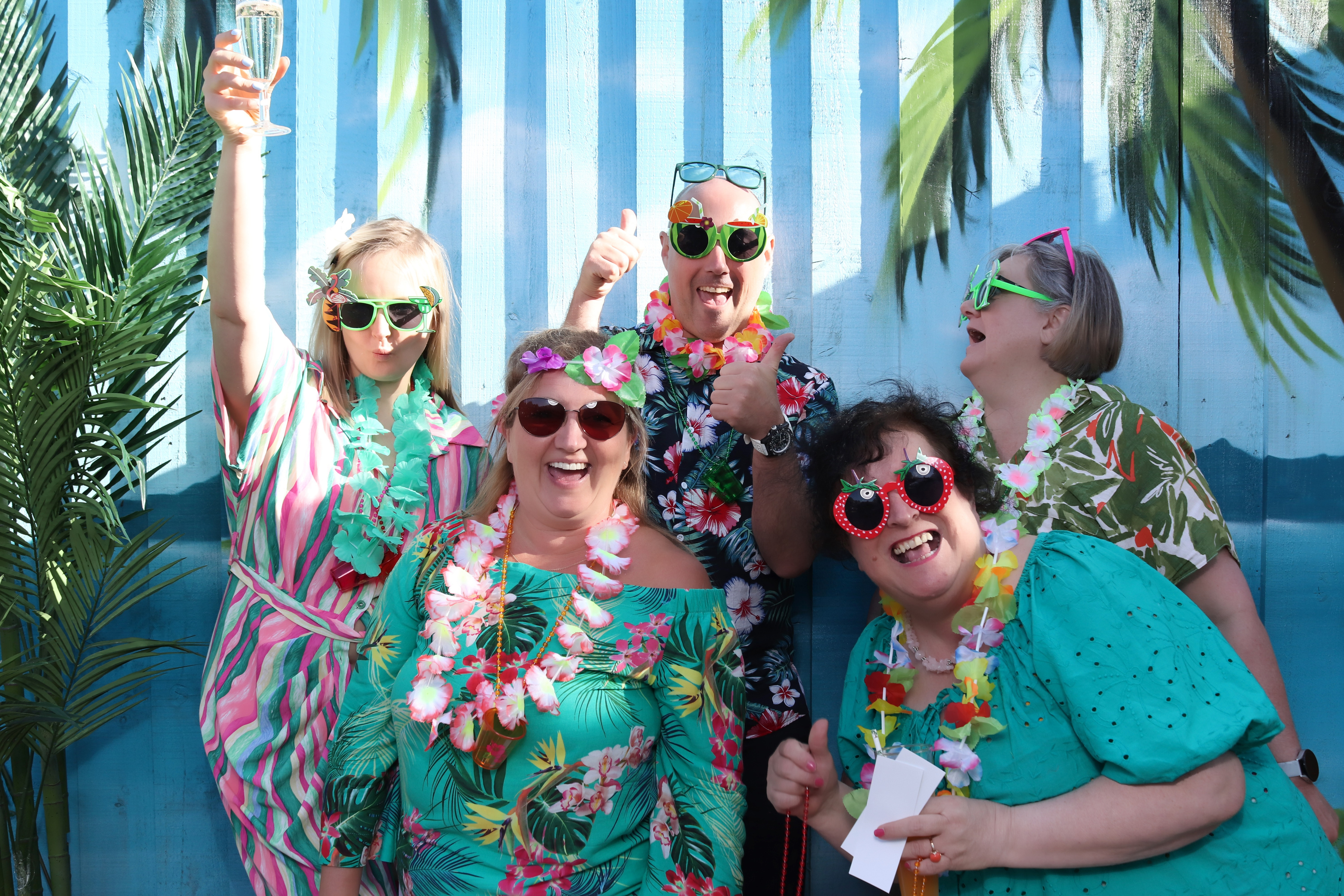 Aloha from Volare | View more photos from the event at gallery.pbooth.co.uk/u/ThePboothCompany/Aloha-from-Volare