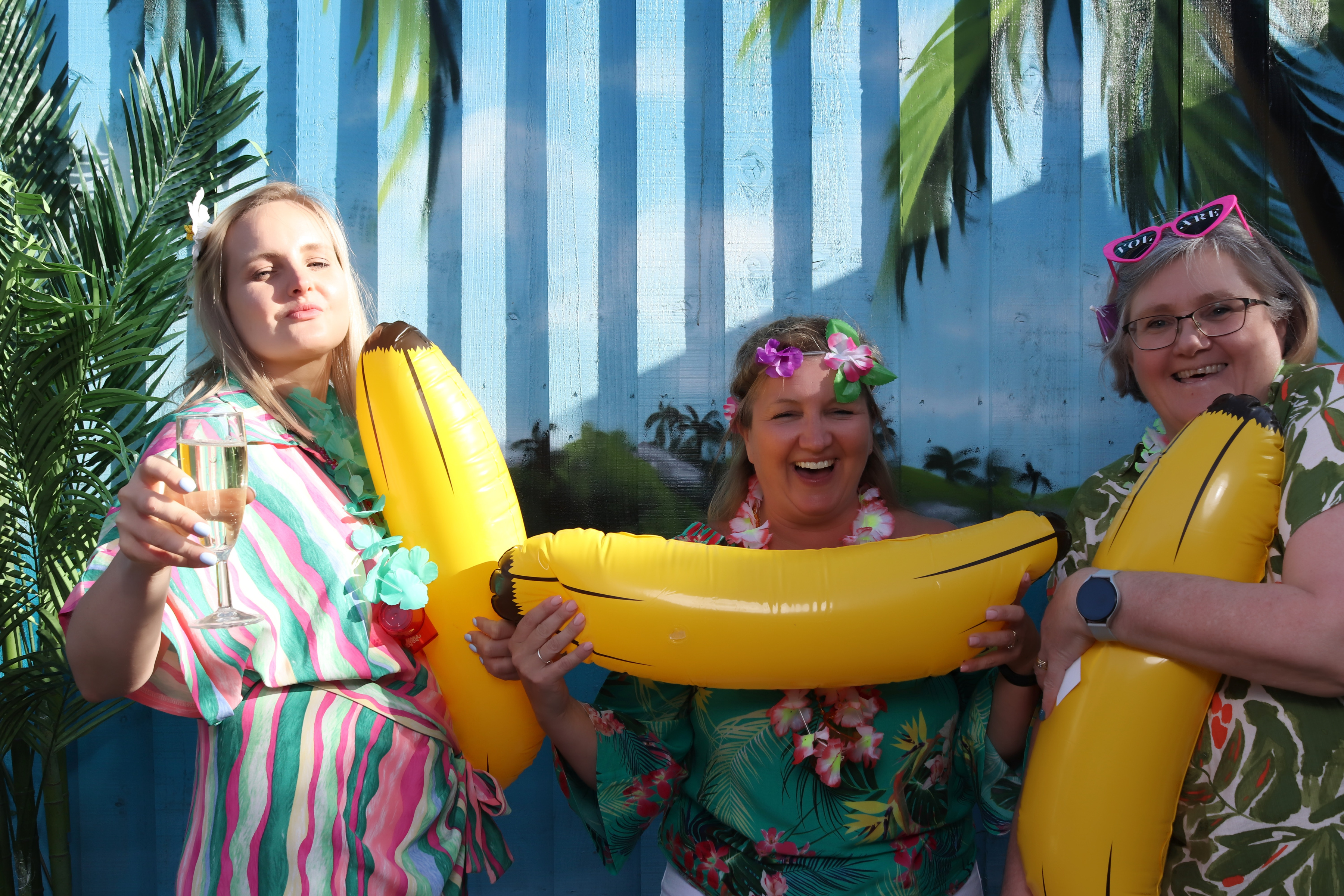 Aloha from Volare | View more photos from the event at gallery.pbooth.co.uk/u/ThePboothCompany/Aloha-from-Volare