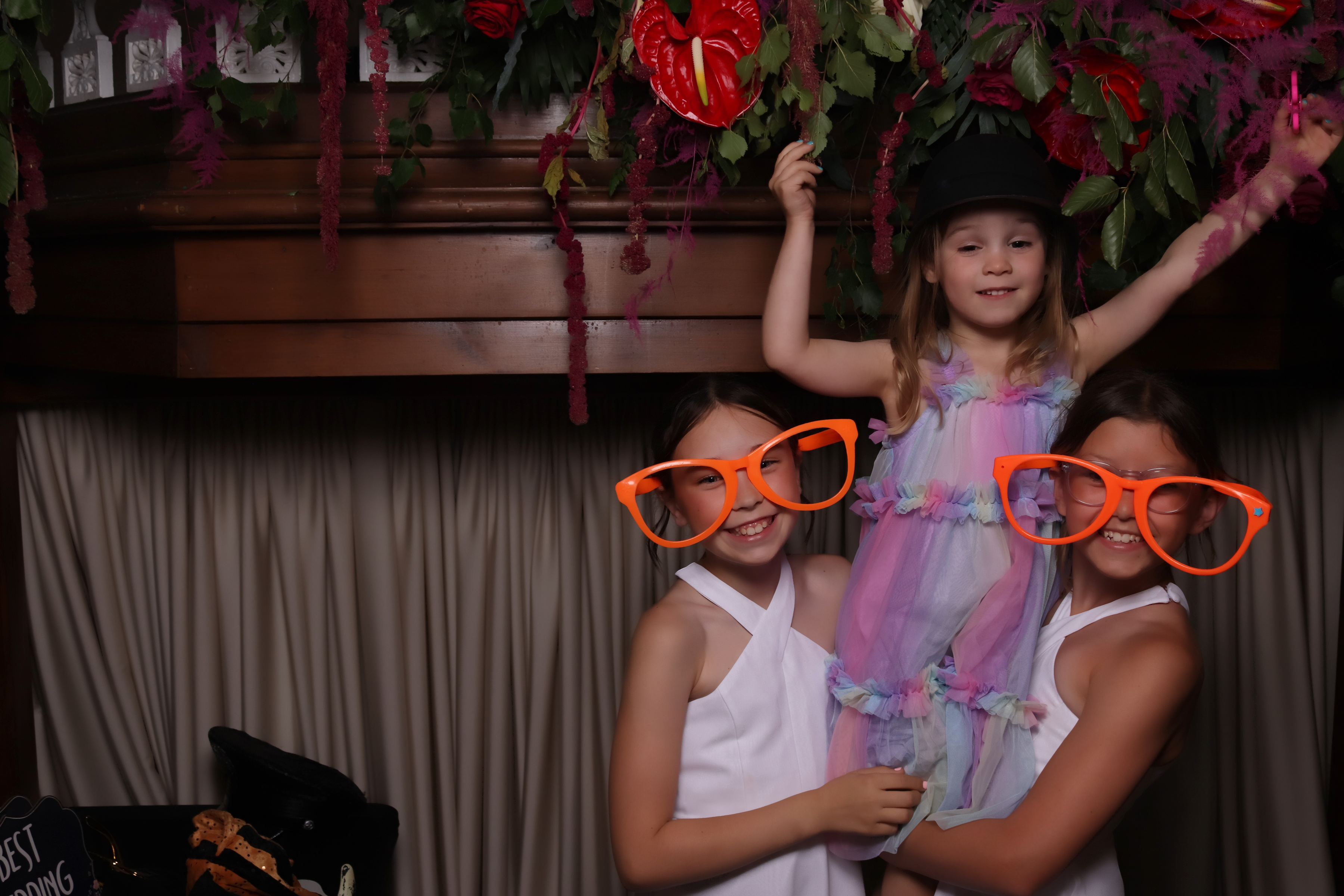 Jessica and Leonard wedding | View more photos from the event at gallery.pbooth.co.uk/u/ThePboothCompany/Jessica-and-Leonard-wedding