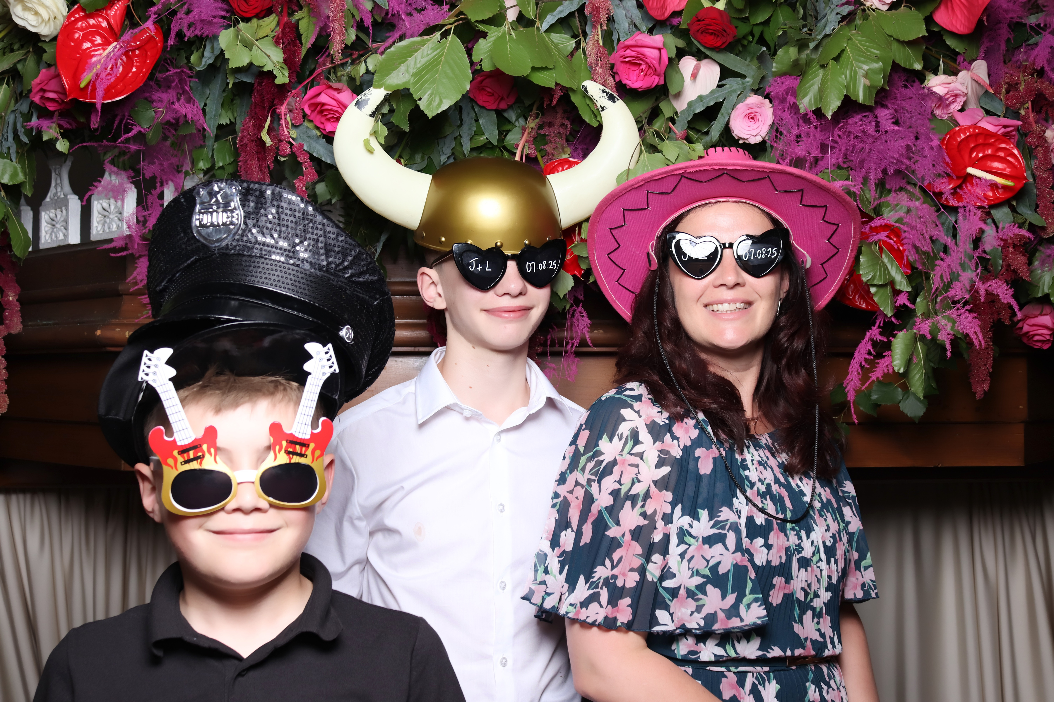 Jessica and Leonard wedding | View more photos from the event at gallery.pbooth.co.uk/u/ThePboothCompany/Jessica-and-Leonard-wedding