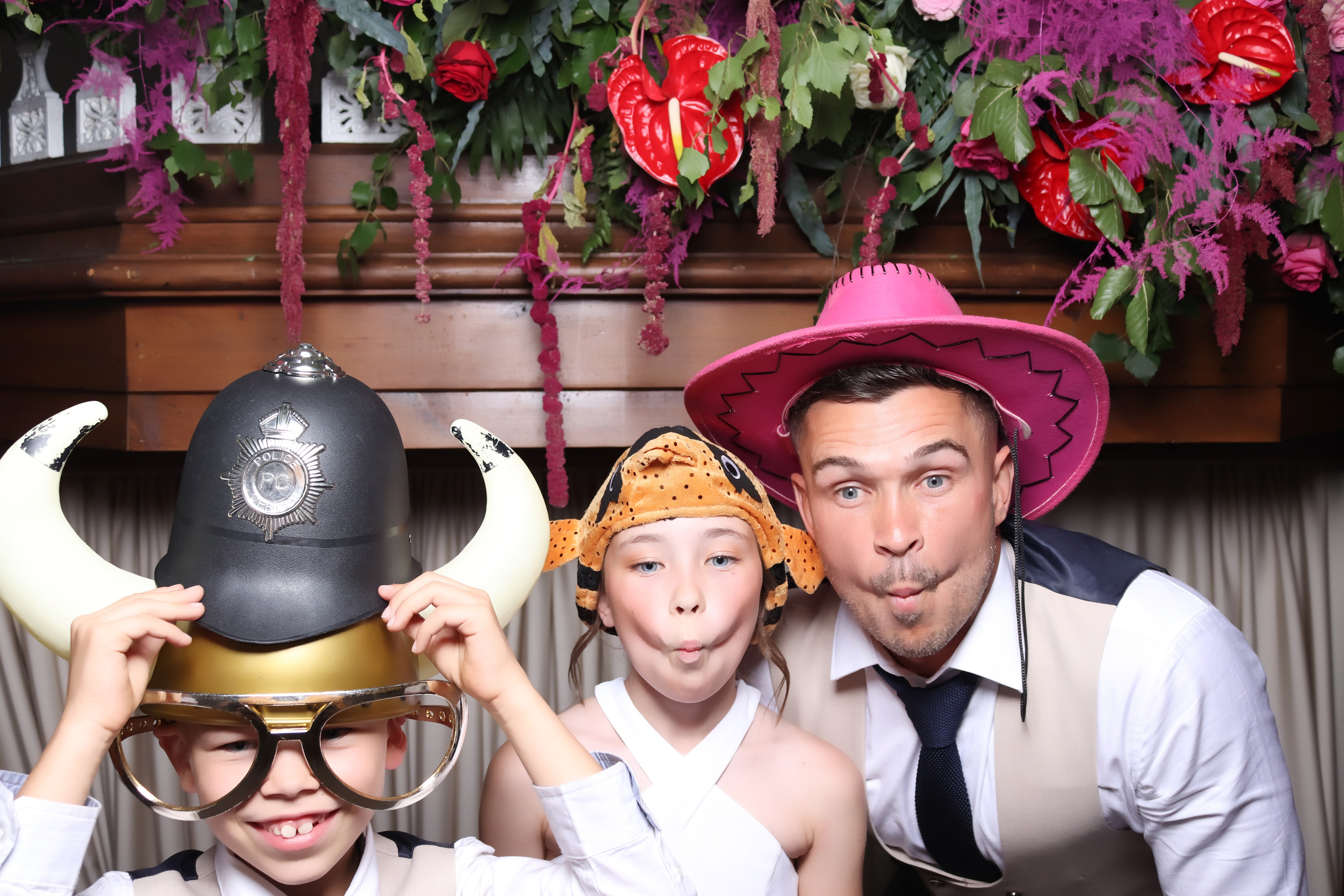 Jessica and Leonard wedding | View more photos from the event at gallery.pbooth.co.uk/u/ThePboothCompany/Jessica-and-Leonard-wedding