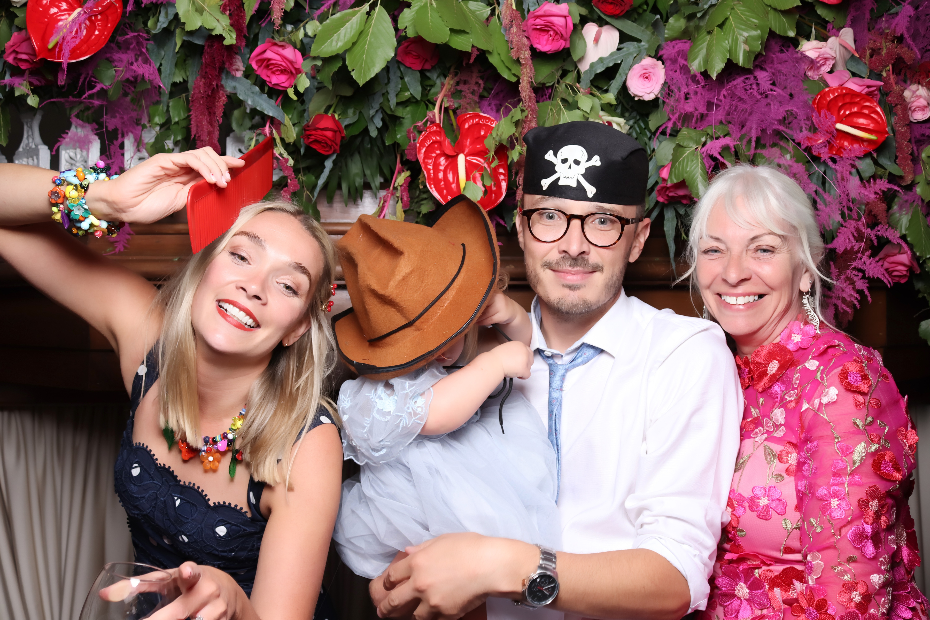 Jessica and Leonard wedding | View more photos from the event at gallery.pbooth.co.uk/u/ThePboothCompany/Jessica-and-Leonard-wedding