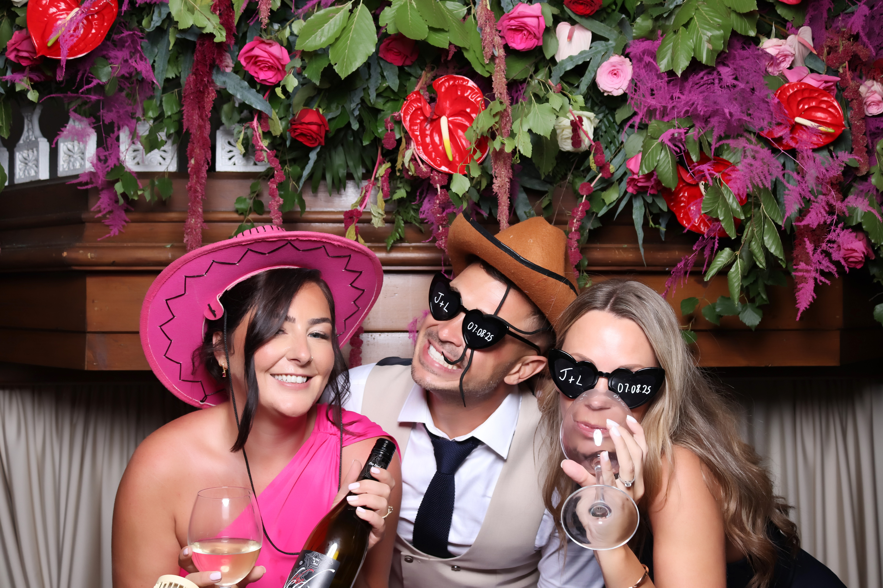 Jessica and Leonard wedding | View more photos from the event at gallery.pbooth.co.uk/u/ThePboothCompany/Jessica-and-Leonard-wedding