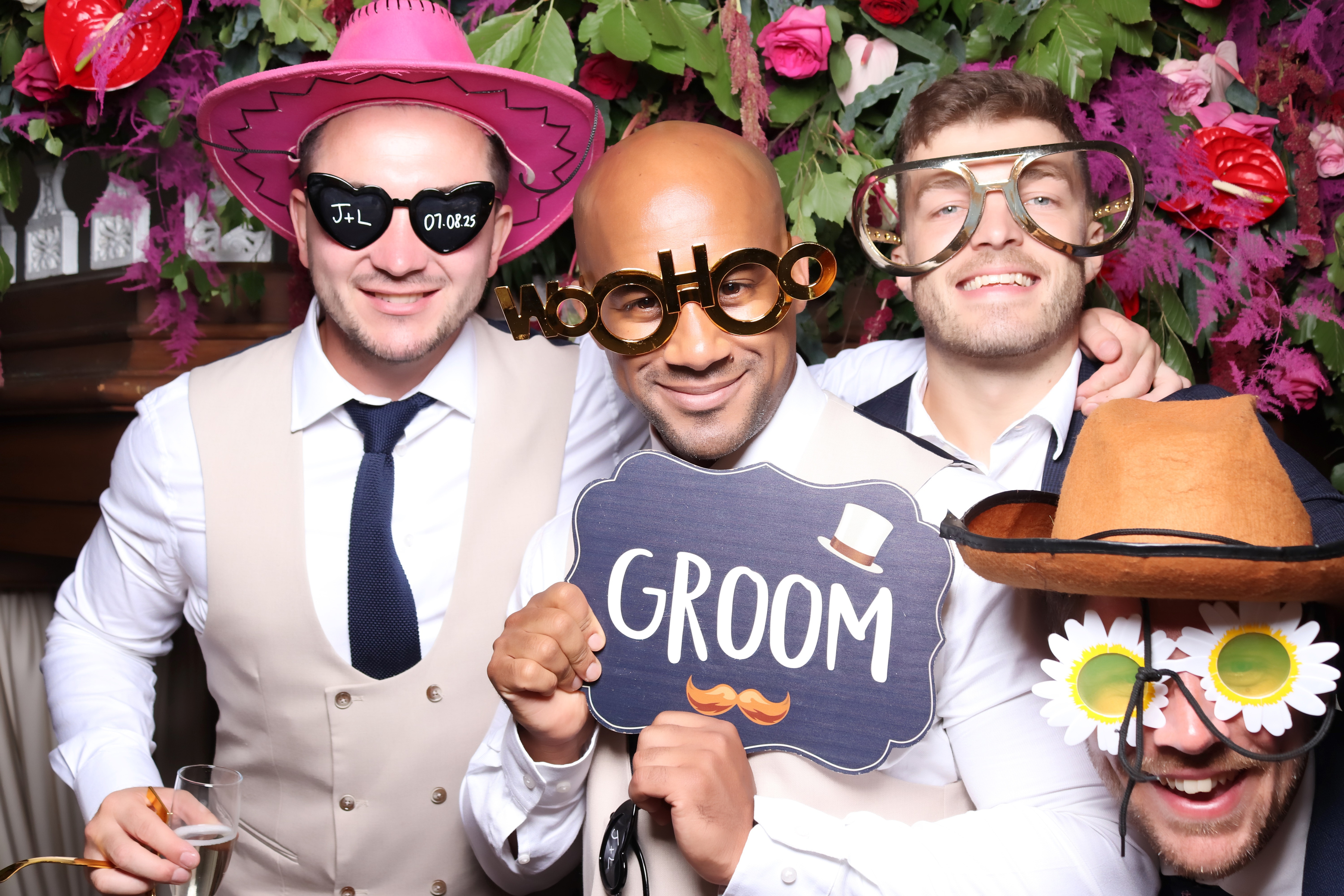 Jessica and Leonard wedding | View more photos from the event at gallery.pbooth.co.uk/u/ThePboothCompany/Jessica-and-Leonard-wedding