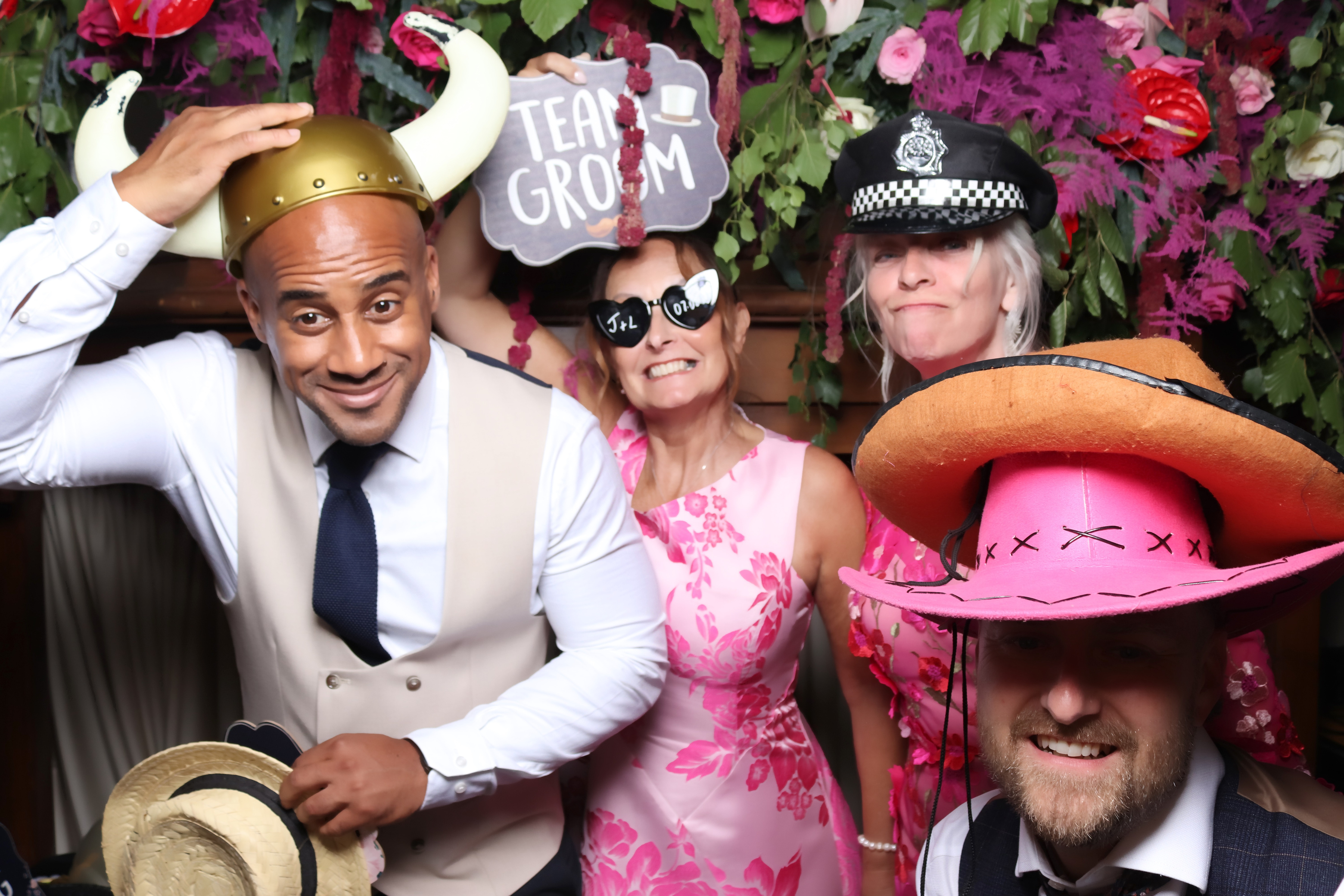 Jessica and Leonard wedding | View more photos from the event at gallery.pbooth.co.uk/u/ThePboothCompany/Jessica-and-Leonard-wedding