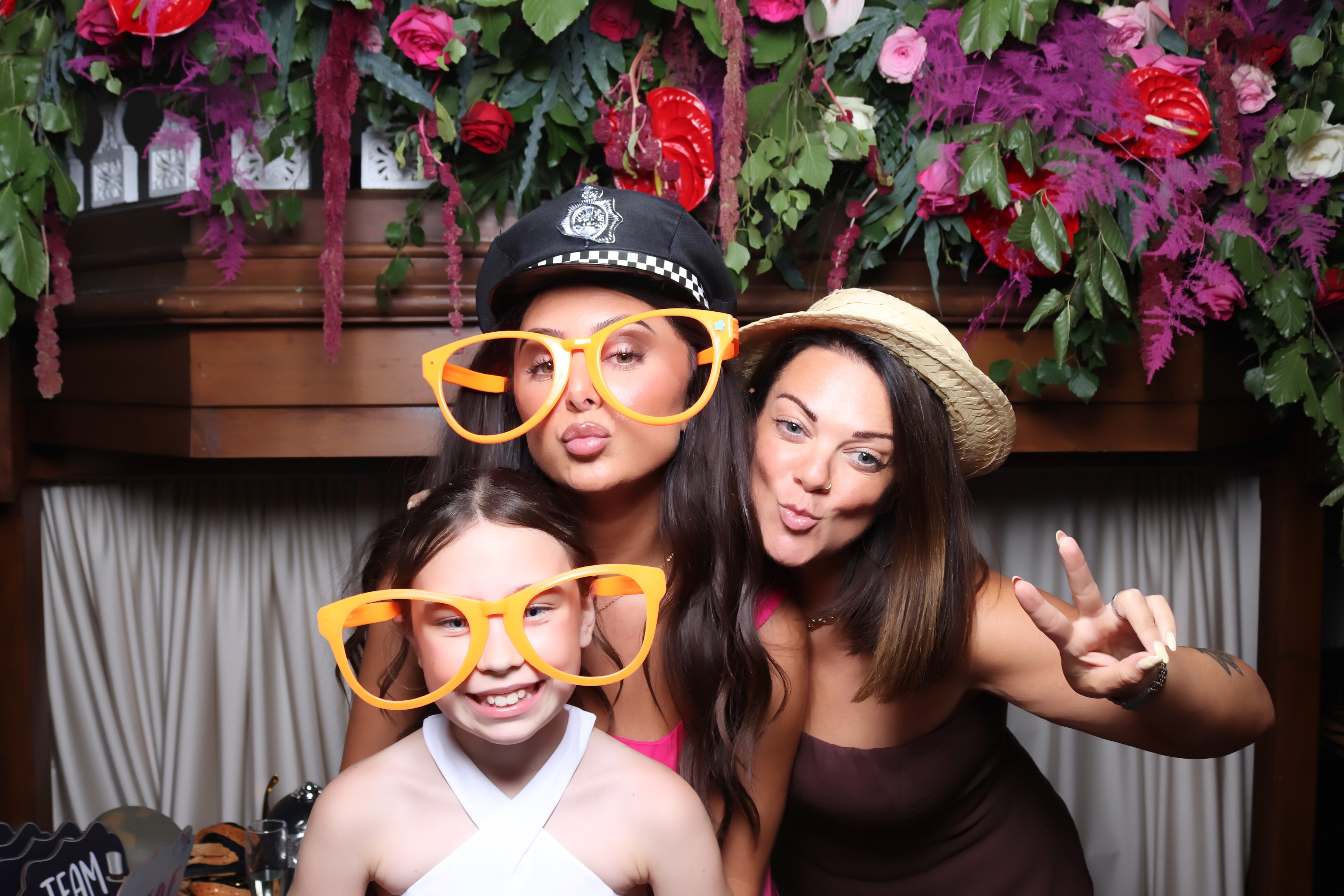 Jessica and Leonard wedding | View more photos from the event at gallery.pbooth.co.uk/u/ThePboothCompany/Jessica-and-Leonard-wedding