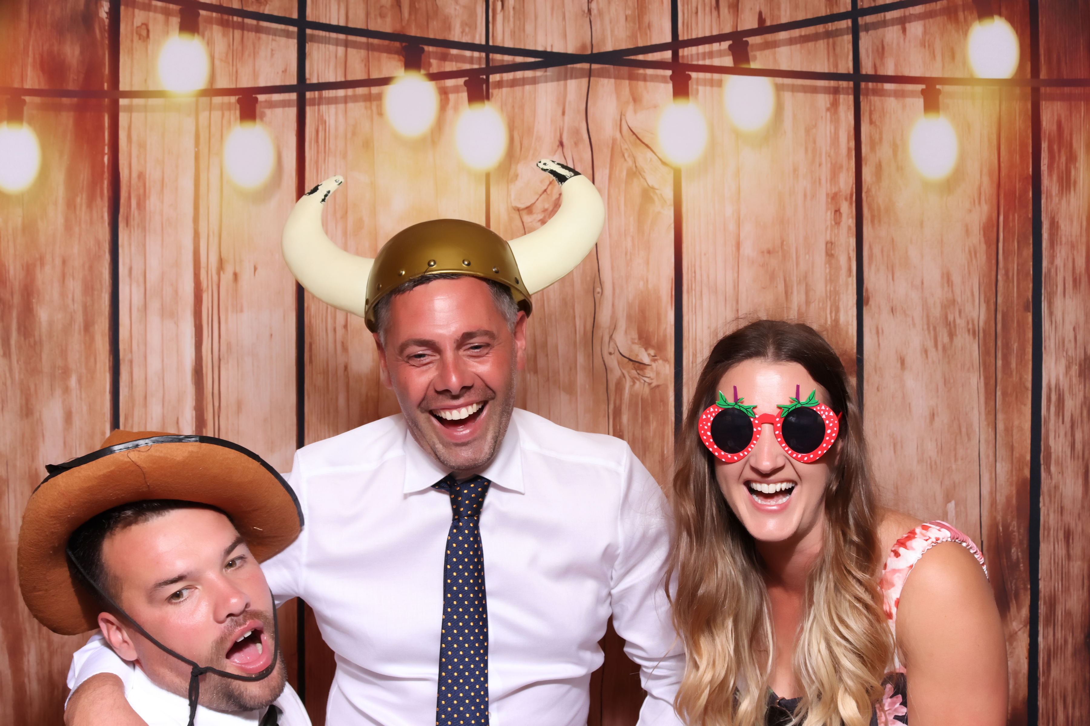 Joe & Kitty Wedding | View more photos from the event at gallery.pbooth.co.uk/u/ThePboothCompany/Joe-Kitty-Wedding