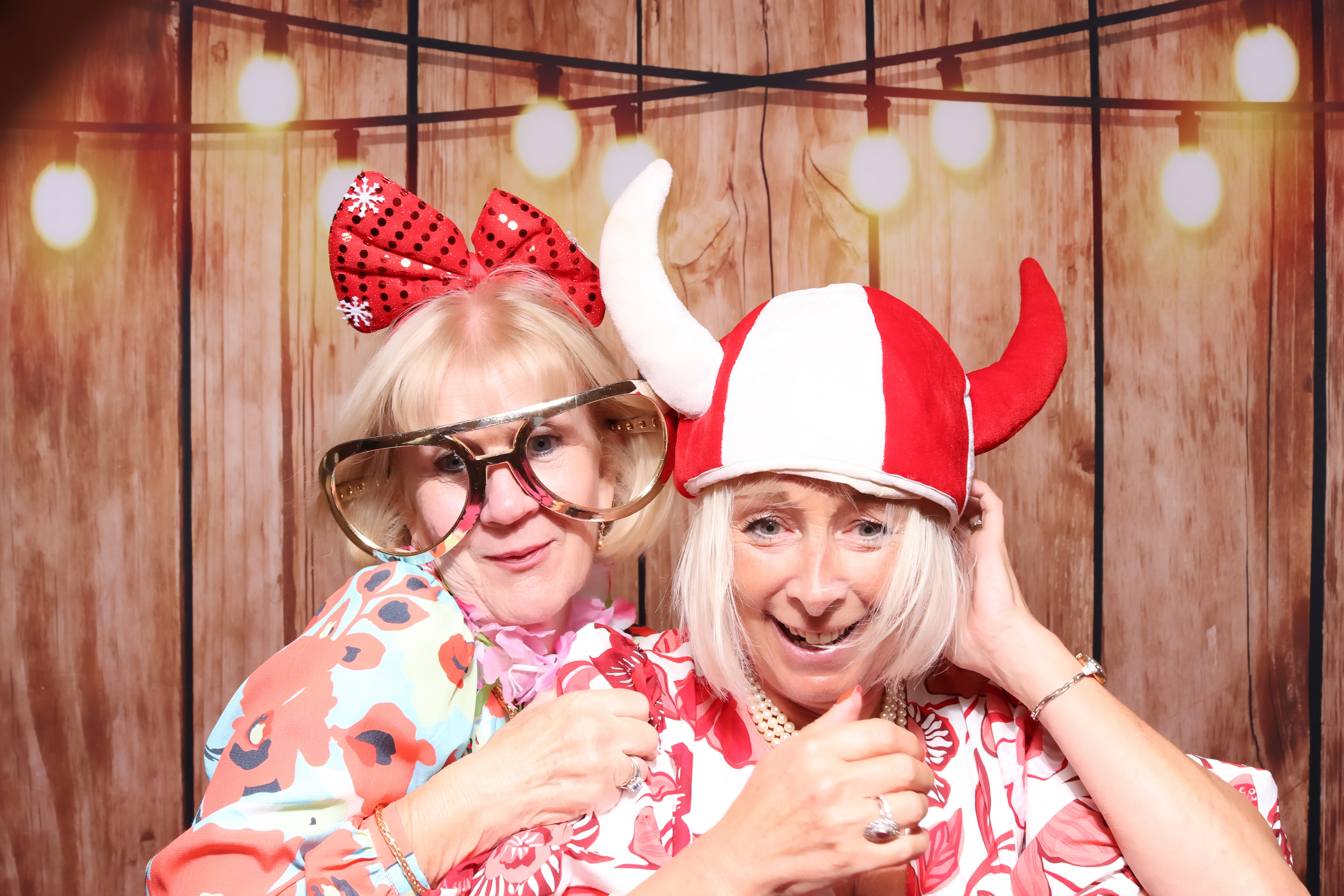 Joe & Kitty Wedding | View more photos from the event at gallery.pbooth.co.uk/u/ThePboothCompany/Joe-Kitty-Wedding