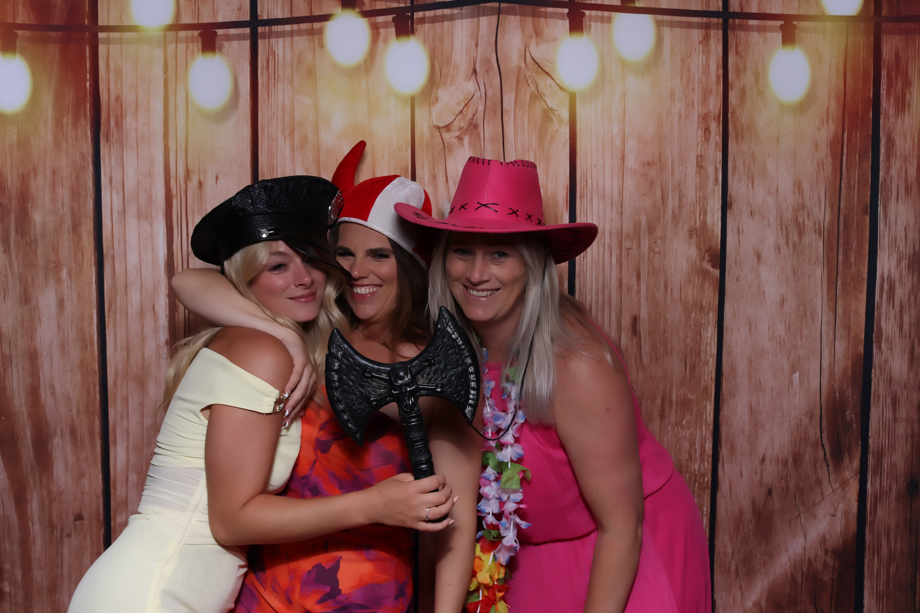 Joe & Kitty Wedding | View more photos from the event at gallery.pbooth.co.uk/u/ThePboothCompany/Joe-Kitty-Wedding