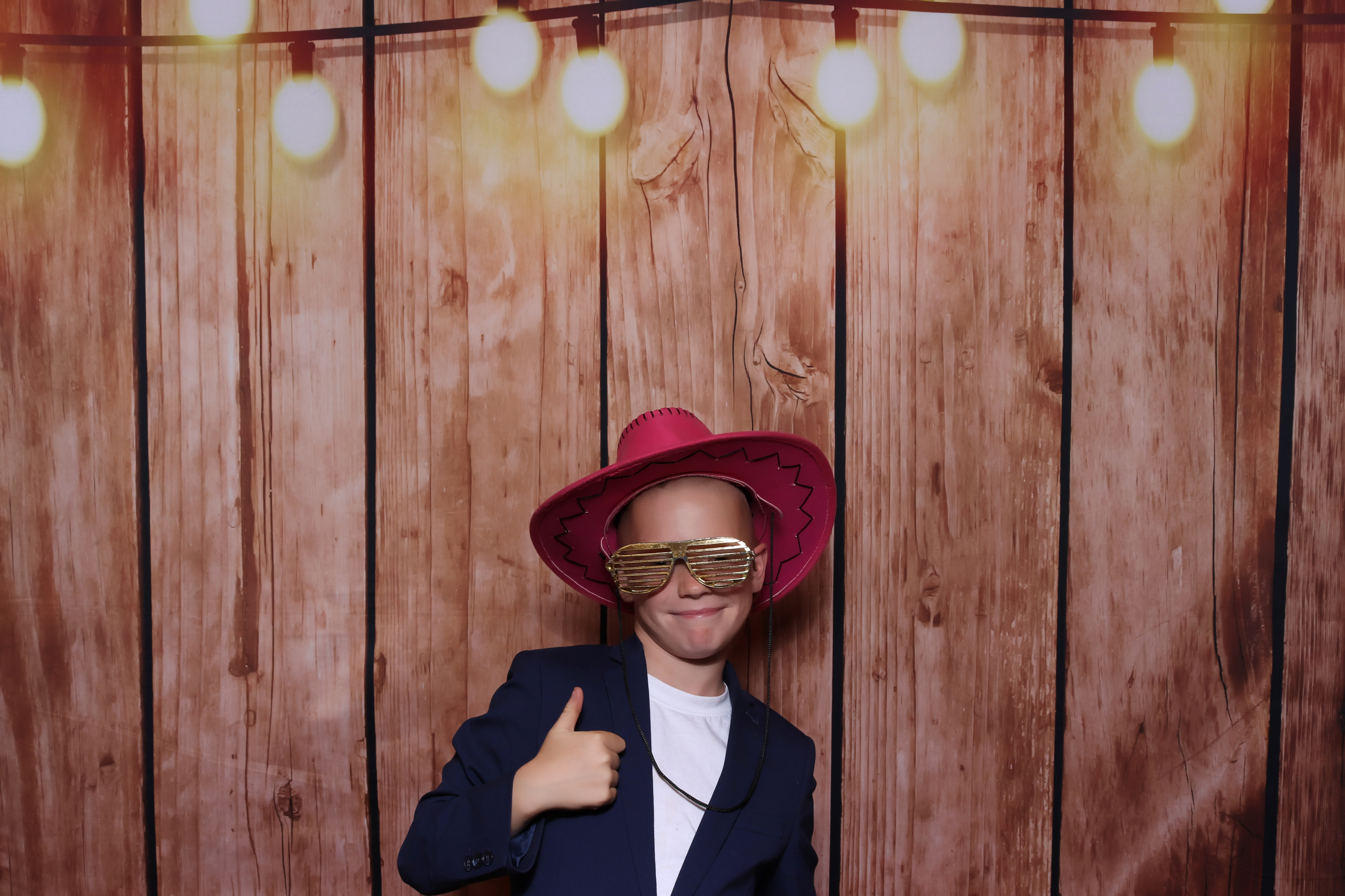 Joe & Kitty Wedding | View more photos from the event at gallery.pbooth.co.uk/u/ThePboothCompany/Joe-Kitty-Wedding