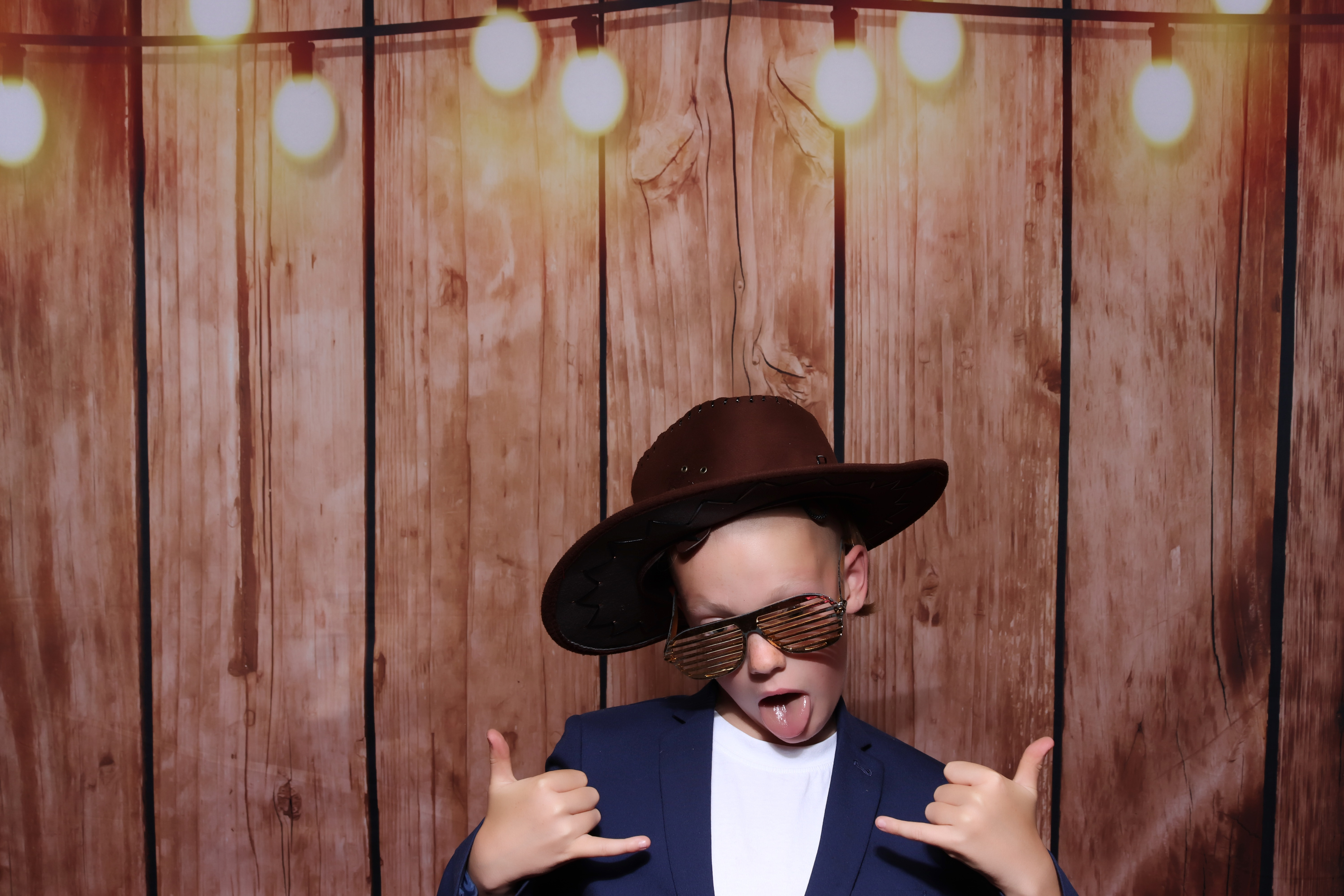 Joe & Kitty Wedding | View more photos from the event at gallery.pbooth.co.uk/u/ThePboothCompany/Joe-Kitty-Wedding