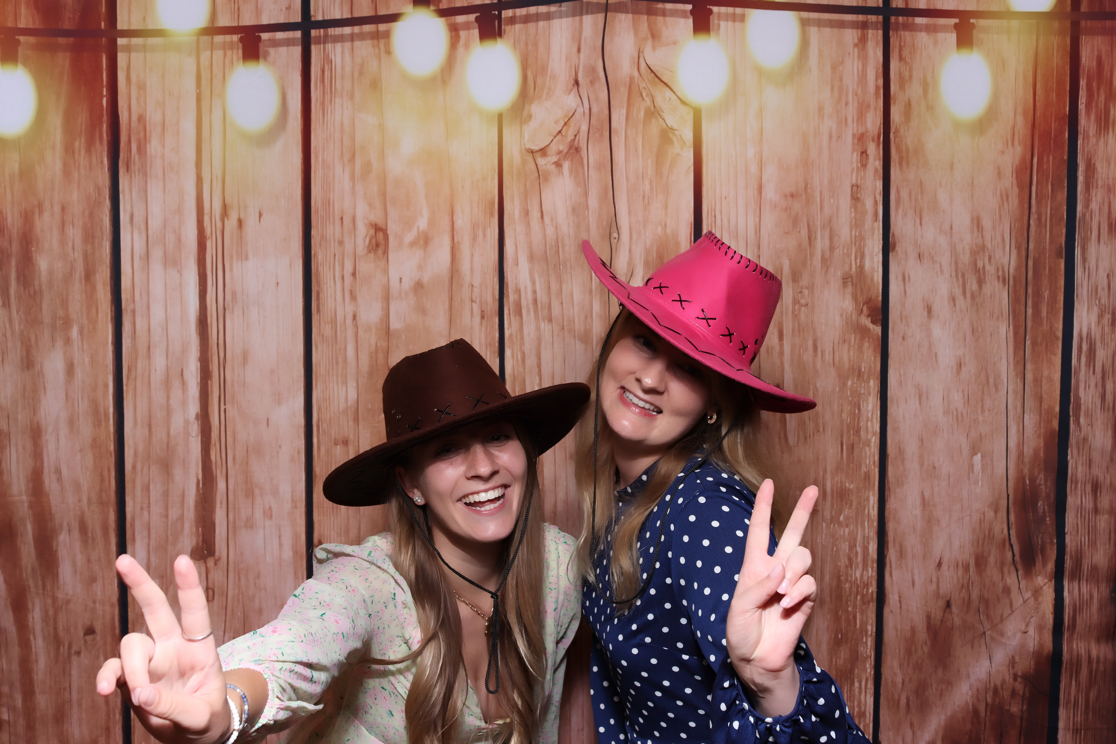 Joe & Kitty Wedding | View more photos from the event at gallery.pbooth.co.uk/u/ThePboothCompany/Joe-Kitty-Wedding