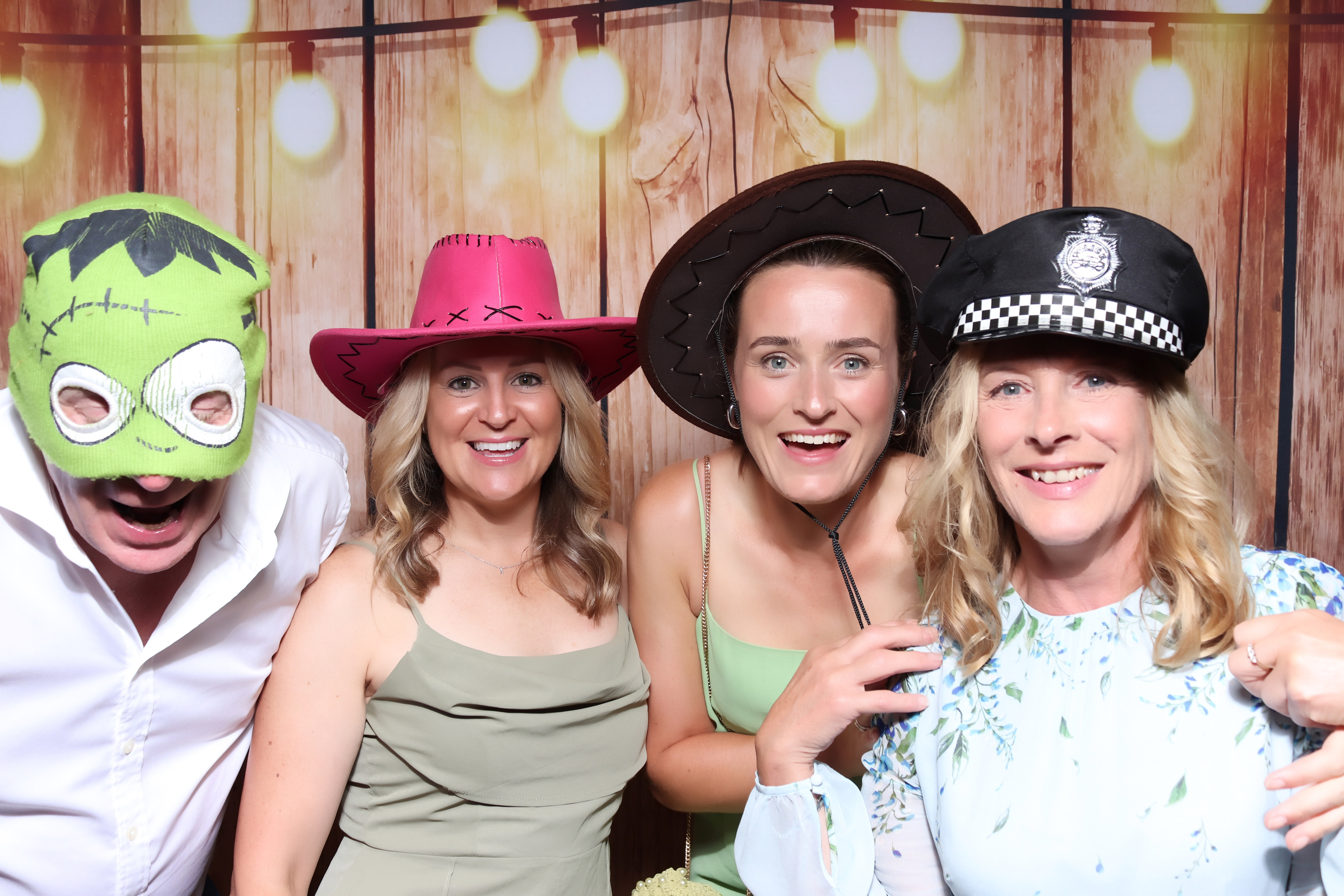 Joe & Kitty Wedding | View more photos from the event at gallery.pbooth.co.uk/u/ThePboothCompany/Joe-Kitty-Wedding