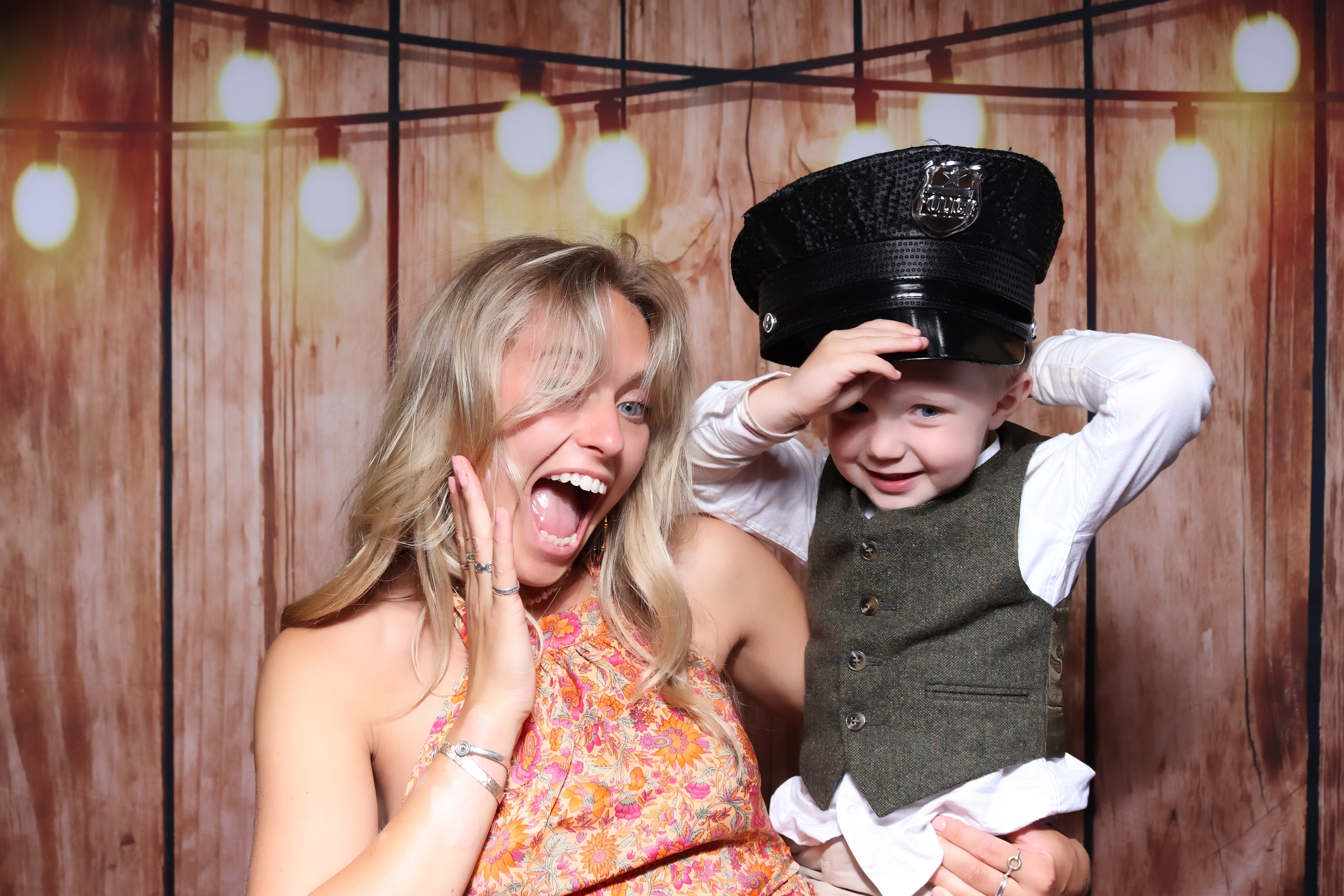 Joe & Kitty Wedding | View more photos from the event at gallery.pbooth.co.uk/u/ThePboothCompany/Joe-Kitty-Wedding