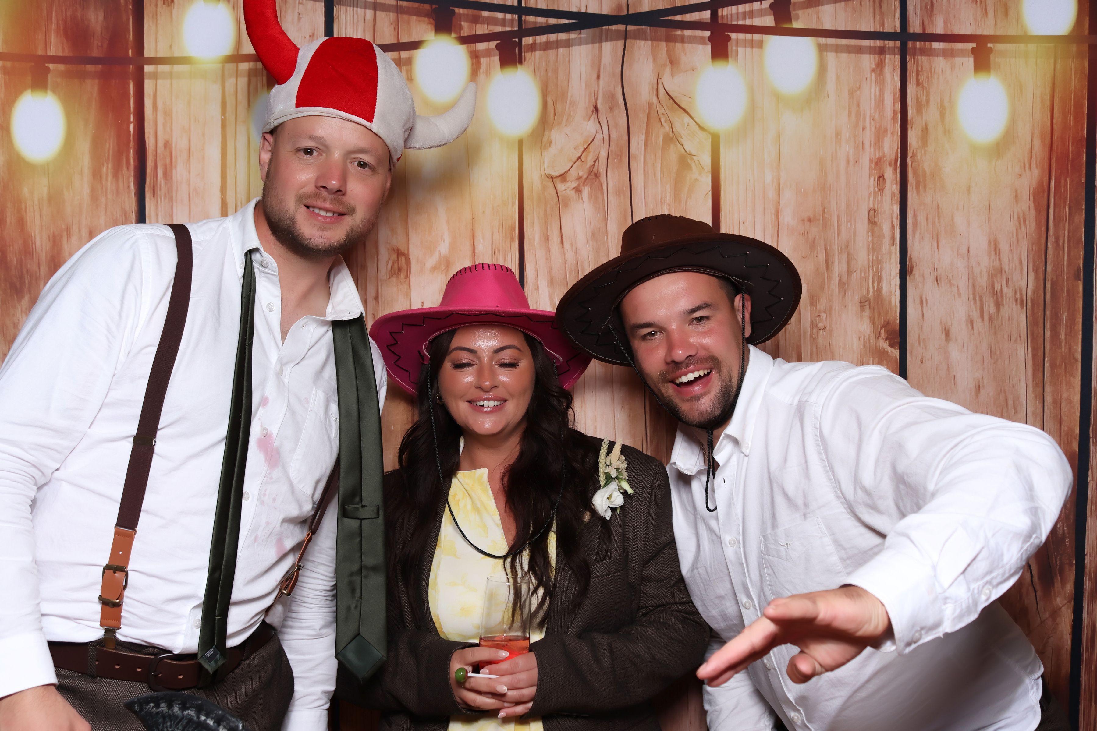 Joe & Kitty Wedding | View more photos from the event at gallery.pbooth.co.uk/u/ThePboothCompany/Joe-Kitty-Wedding