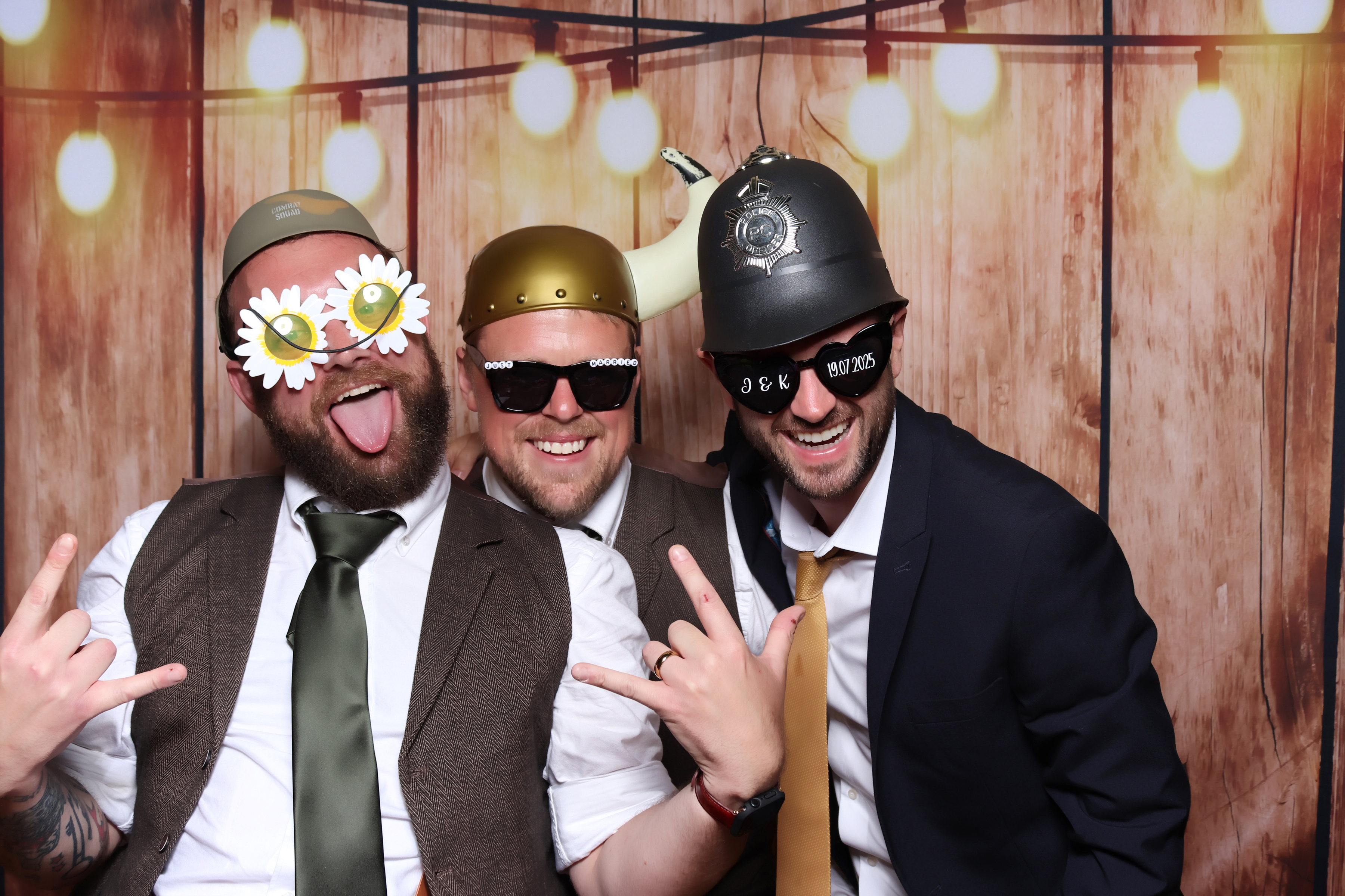 Joe & Kitty Wedding | View more photos from the event at gallery.pbooth.co.uk/u/ThePboothCompany/Joe-Kitty-Wedding