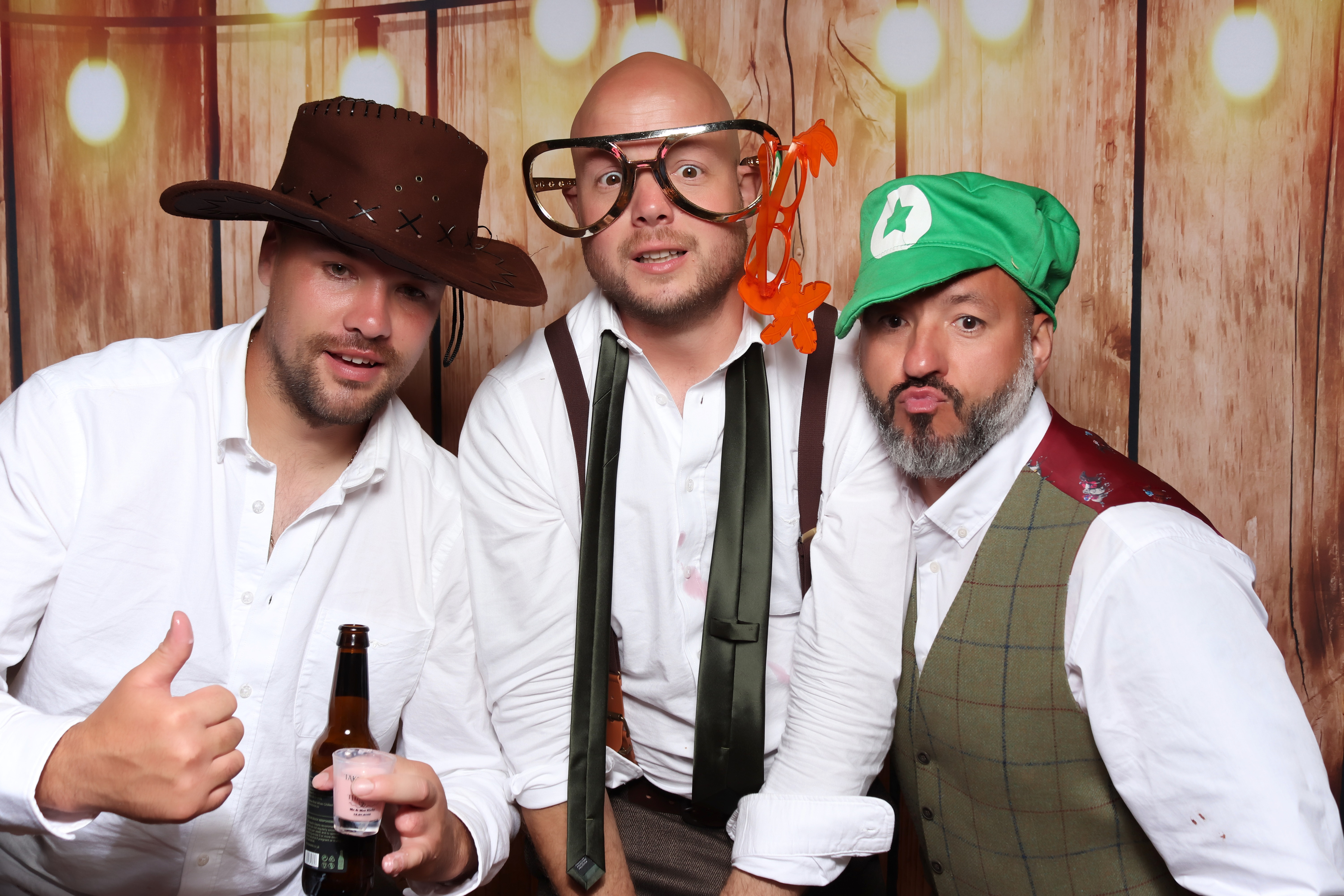 Joe & Kitty Wedding | View more photos from the event at gallery.pbooth.co.uk/u/ThePboothCompany/Joe-Kitty-Wedding