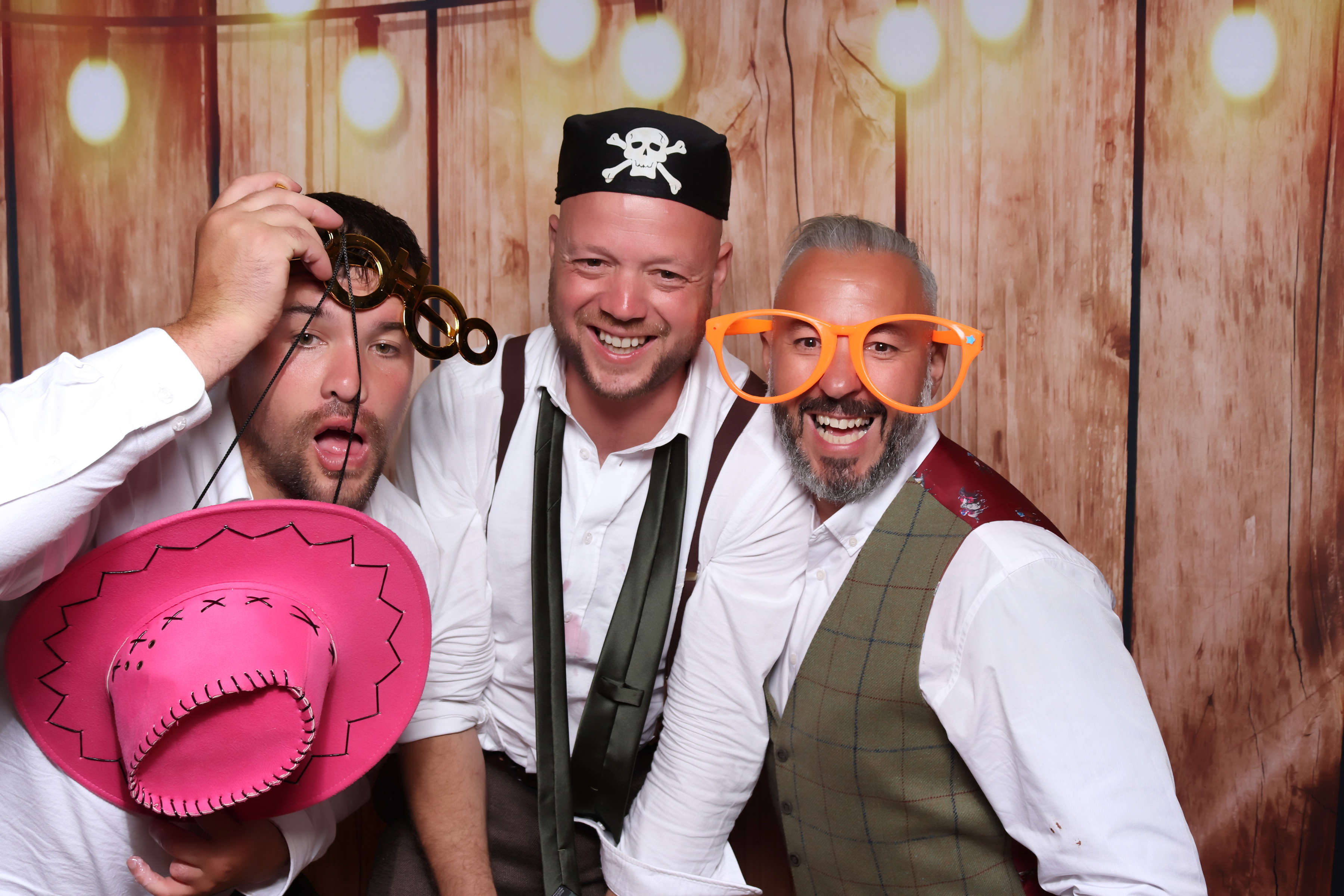 Joe & Kitty Wedding | View more photos from the event at gallery.pbooth.co.uk/u/ThePboothCompany/Joe-Kitty-Wedding