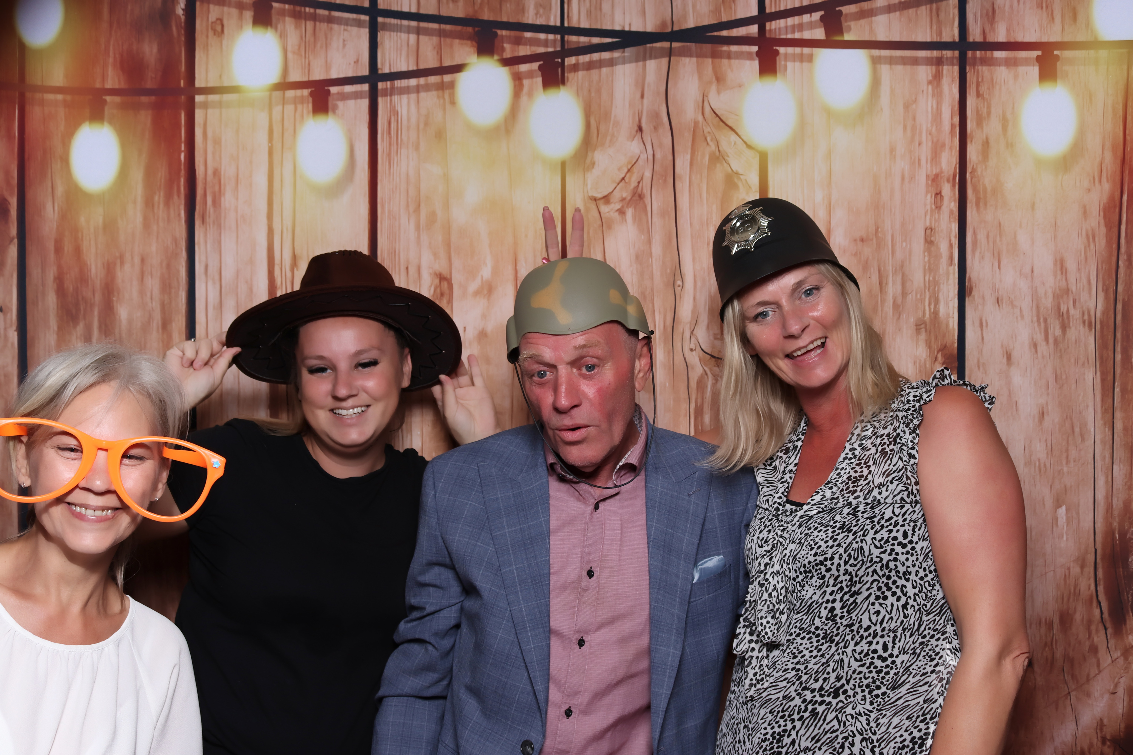 Joe & Kitty Wedding | View more photos from the event at gallery.pbooth.co.uk/u/ThePboothCompany/Joe-Kitty-Wedding