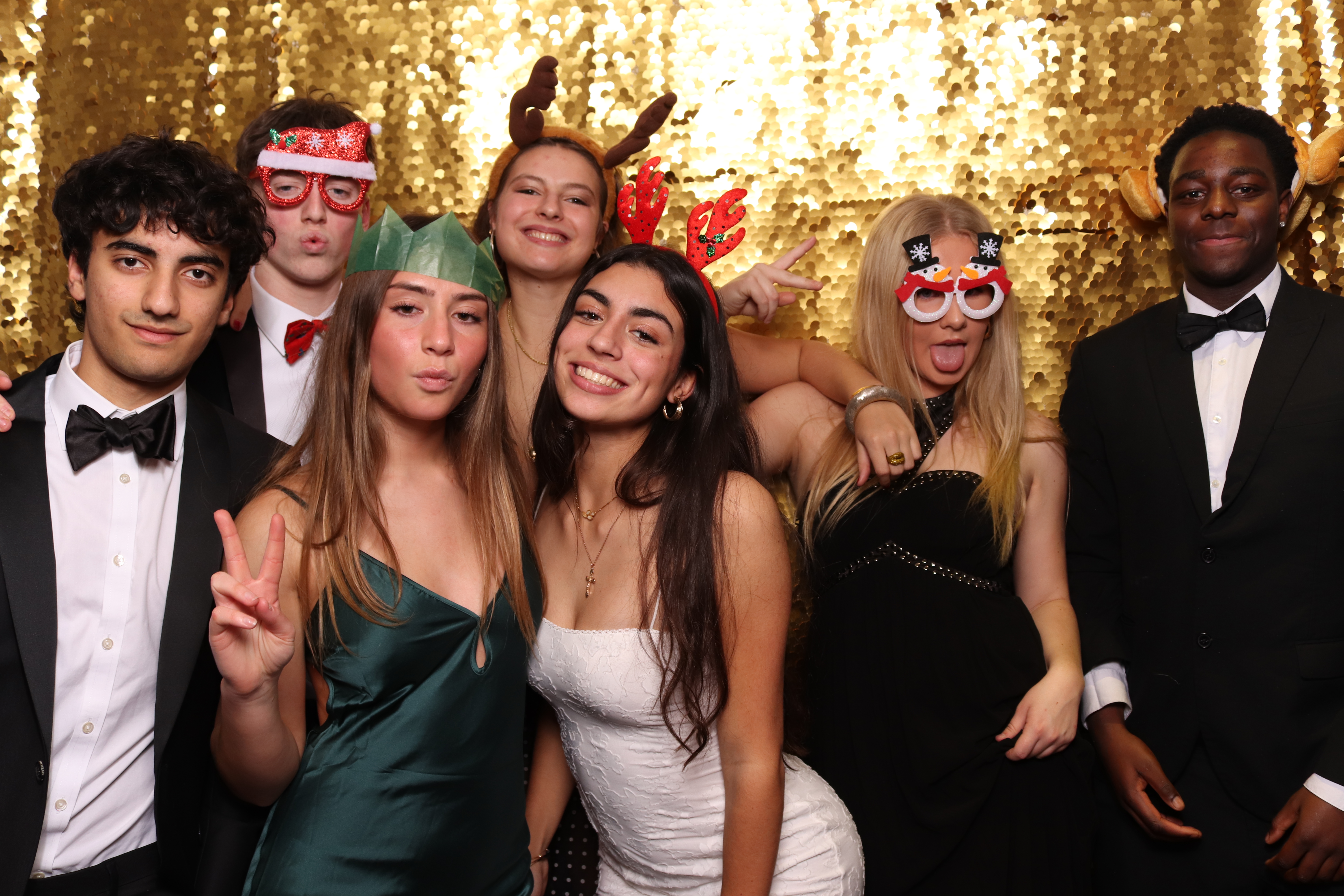 Kendall/Jubilee Christmas Party  | View more photos from the event at gallery.pbooth.co.uk/u/ThePboothCompany/KendallJubilee-Christmas-Party-0