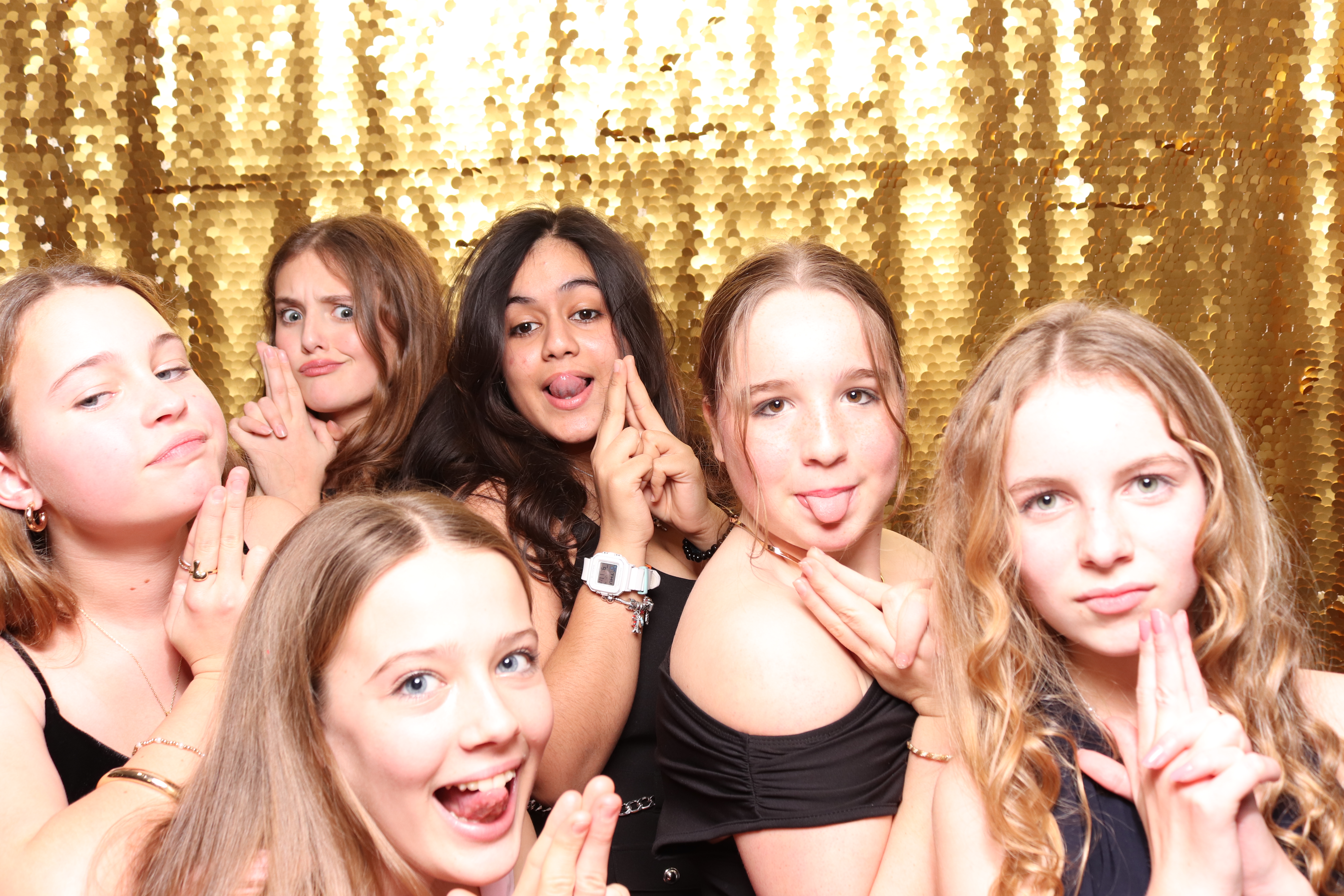 Kendall/Jubilee Christmas Party  | View more photos from the event at gallery.pbooth.co.uk/u/ThePboothCompany/KendallJubilee-Christmas-Party-0