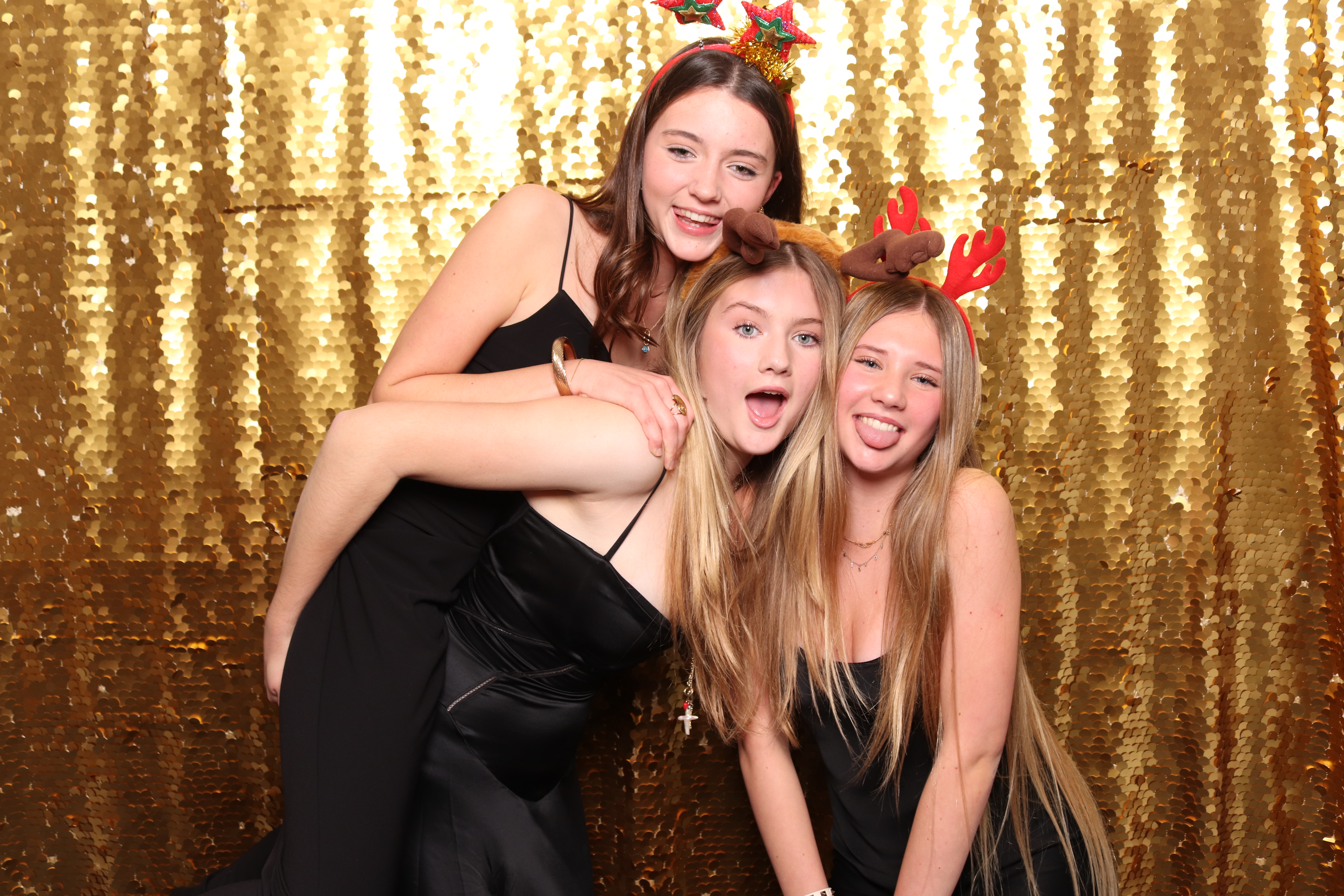 Kendall/Jubilee Christmas Party  | View more photos from the event at gallery.pbooth.co.uk/u/ThePboothCompany/KendallJubilee-Christmas-Party-0