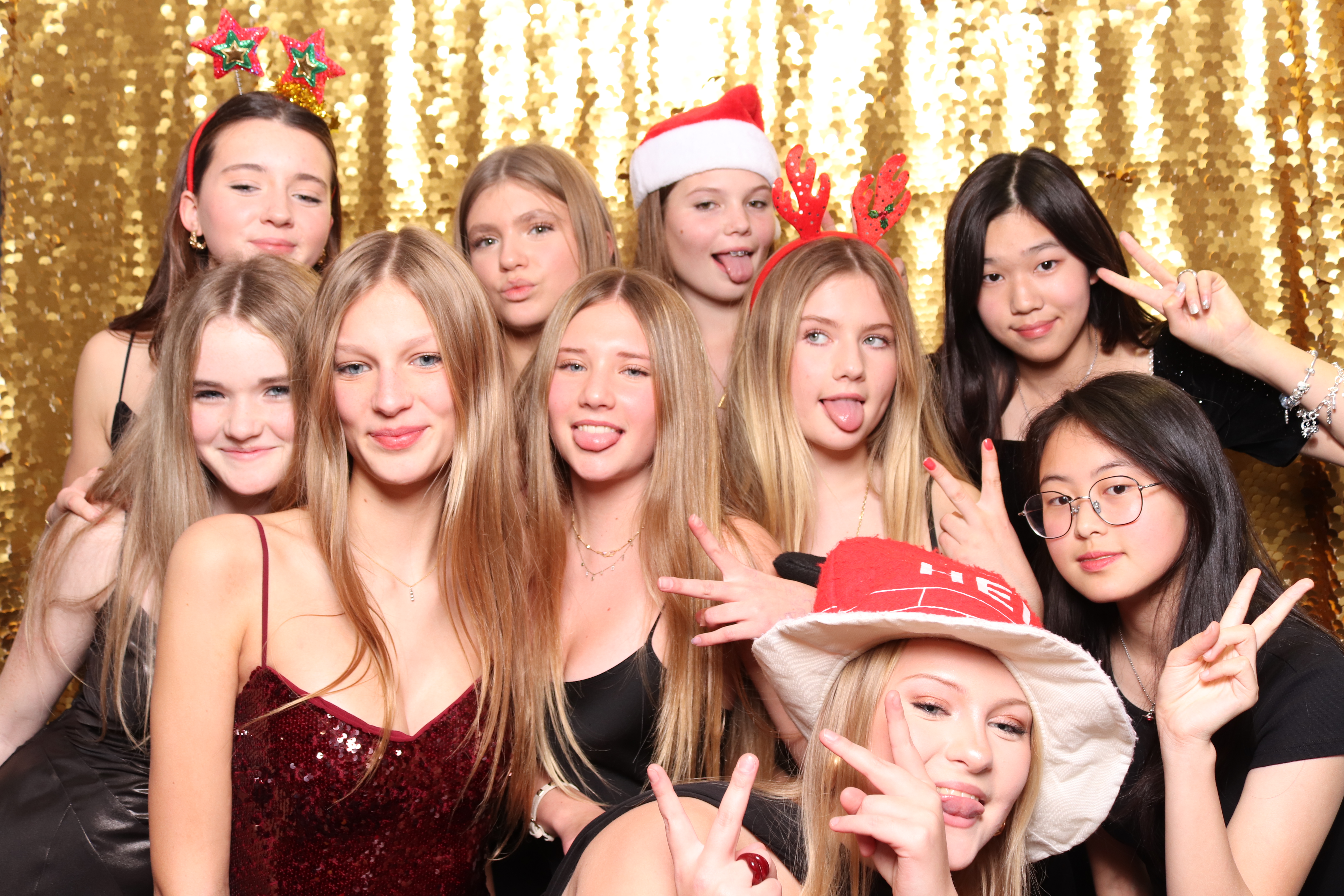 Kendall/Jubilee Christmas Party  | View more photos from the event at gallery.pbooth.co.uk/u/ThePboothCompany/KendallJubilee-Christmas-Party-0