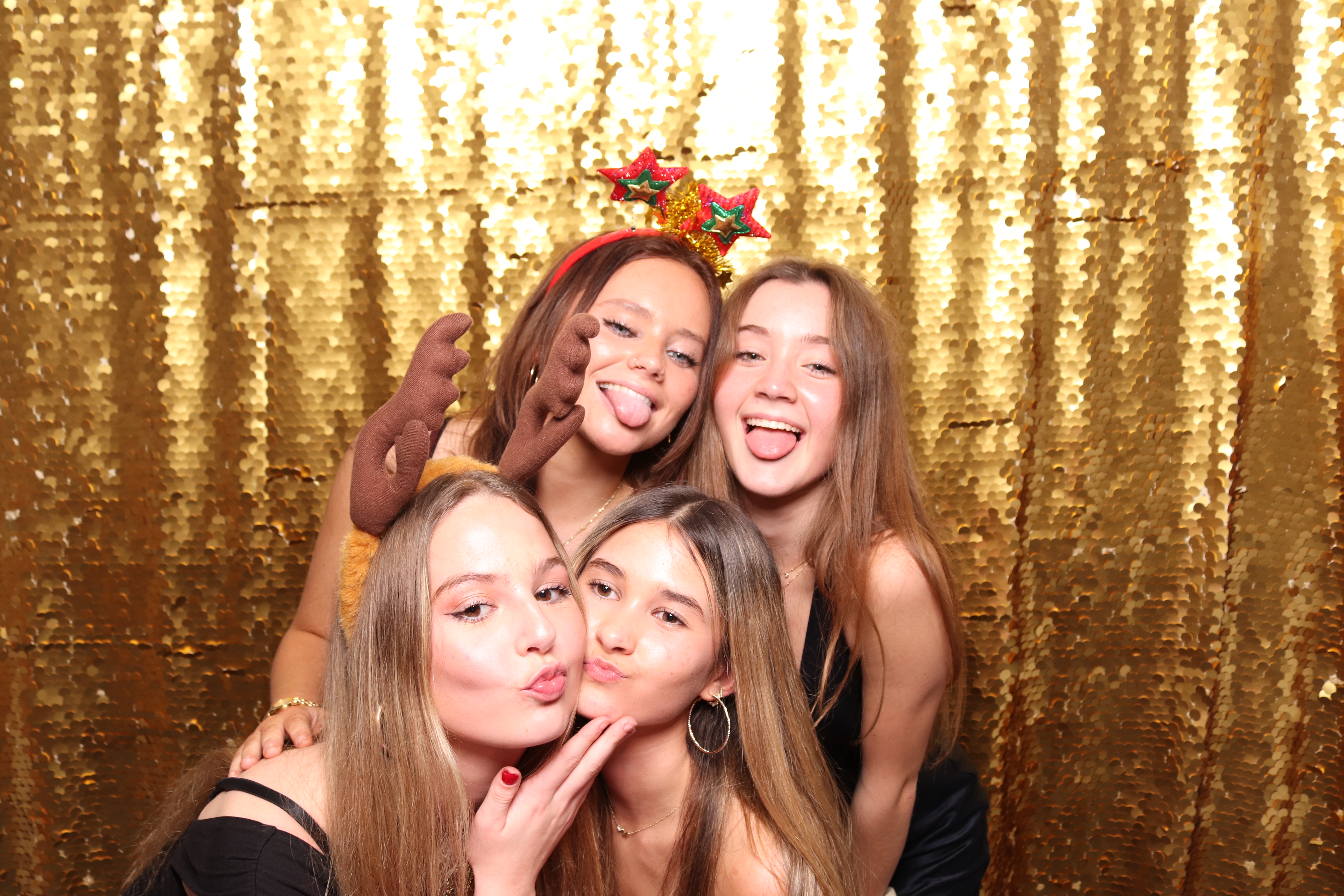 Kendall/Jubilee Christmas Party  | View more photos from the event at gallery.pbooth.co.uk/u/ThePboothCompany/KendallJubilee-Christmas-Party-0