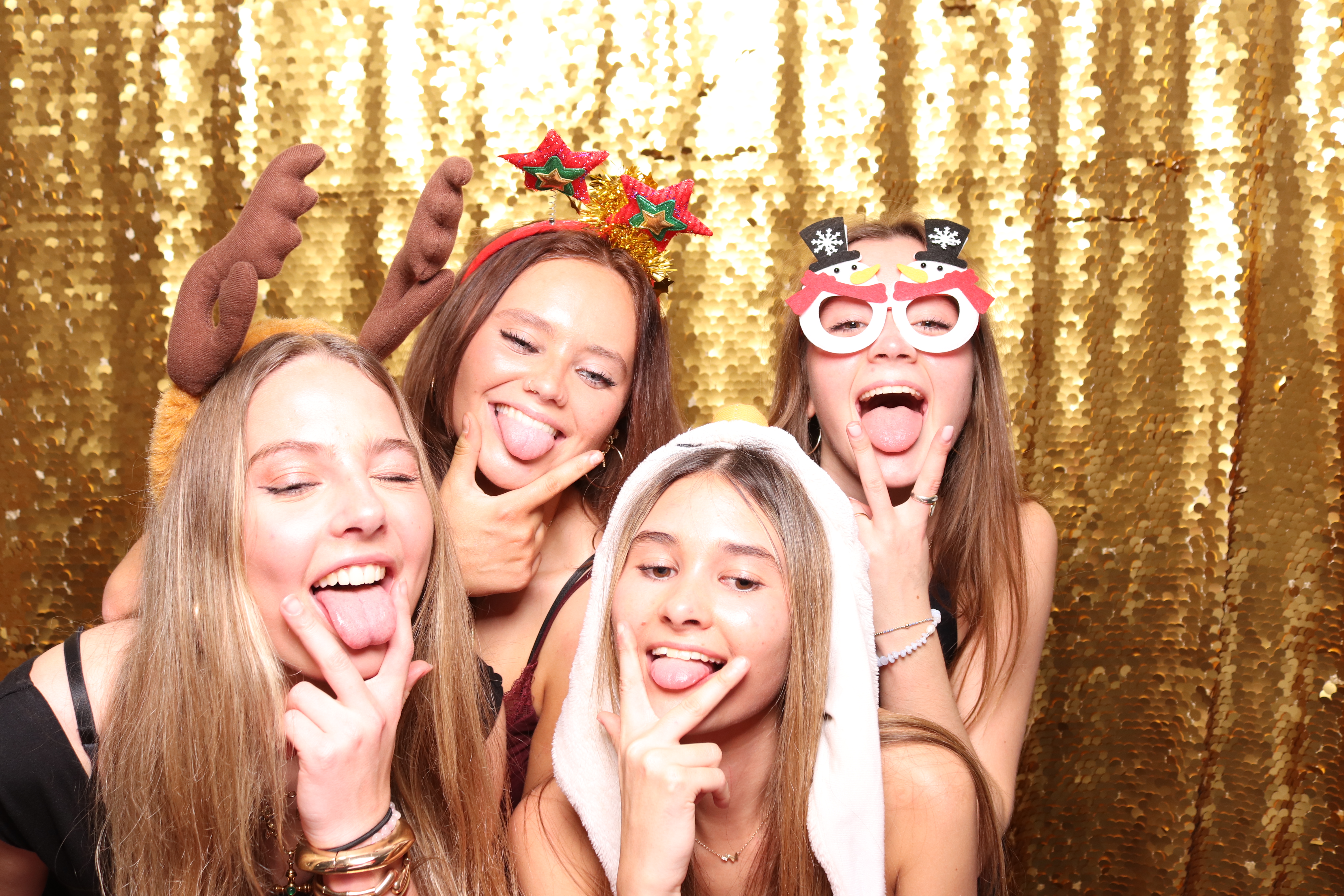 Kendall/Jubilee Christmas Party  | View more photos from the event at gallery.pbooth.co.uk/u/ThePboothCompany/KendallJubilee-Christmas-Party-0