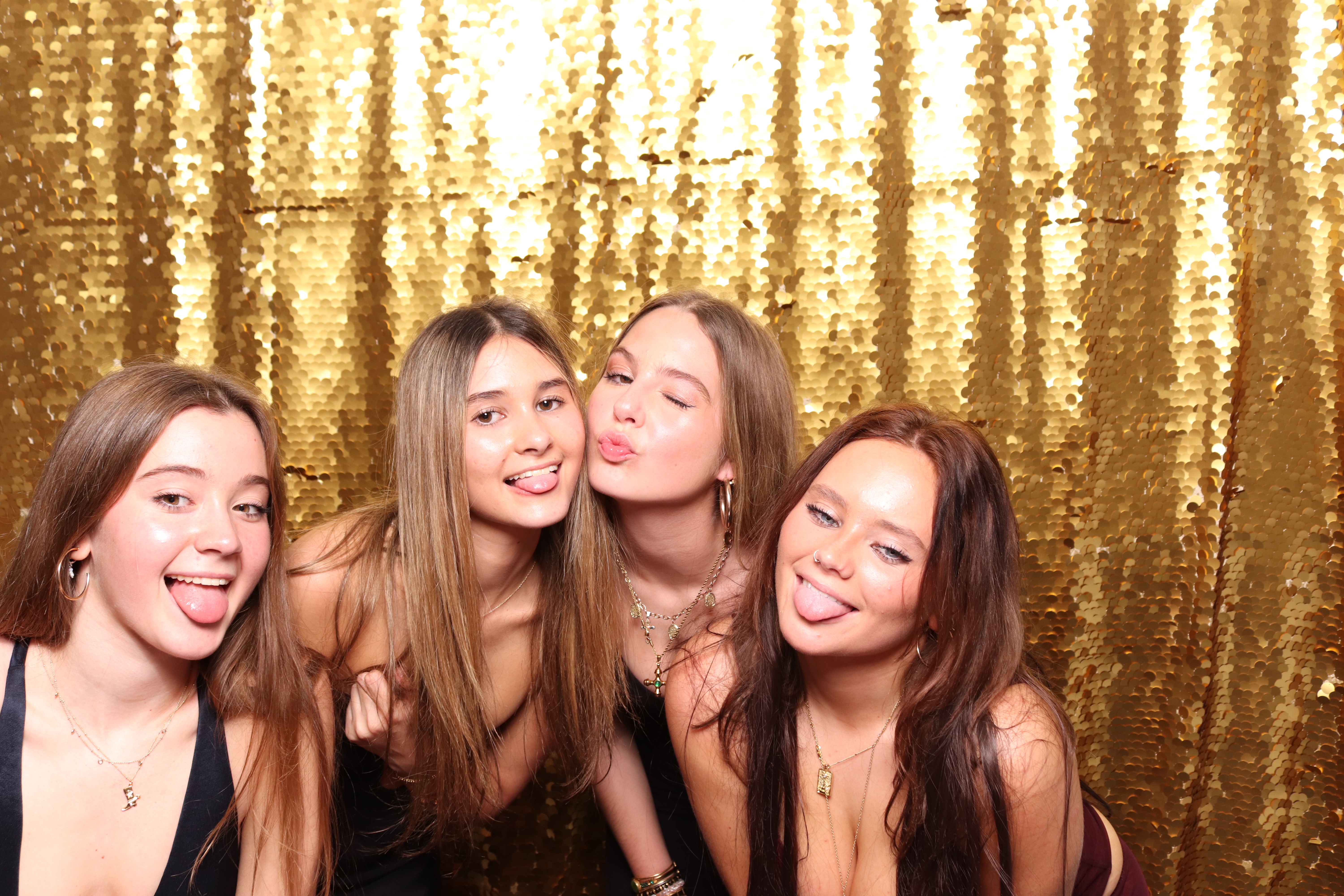 Kendall/Jubilee Christmas Party  | View more photos from the event at gallery.pbooth.co.uk/u/ThePboothCompany/KendallJubilee-Christmas-Party-0